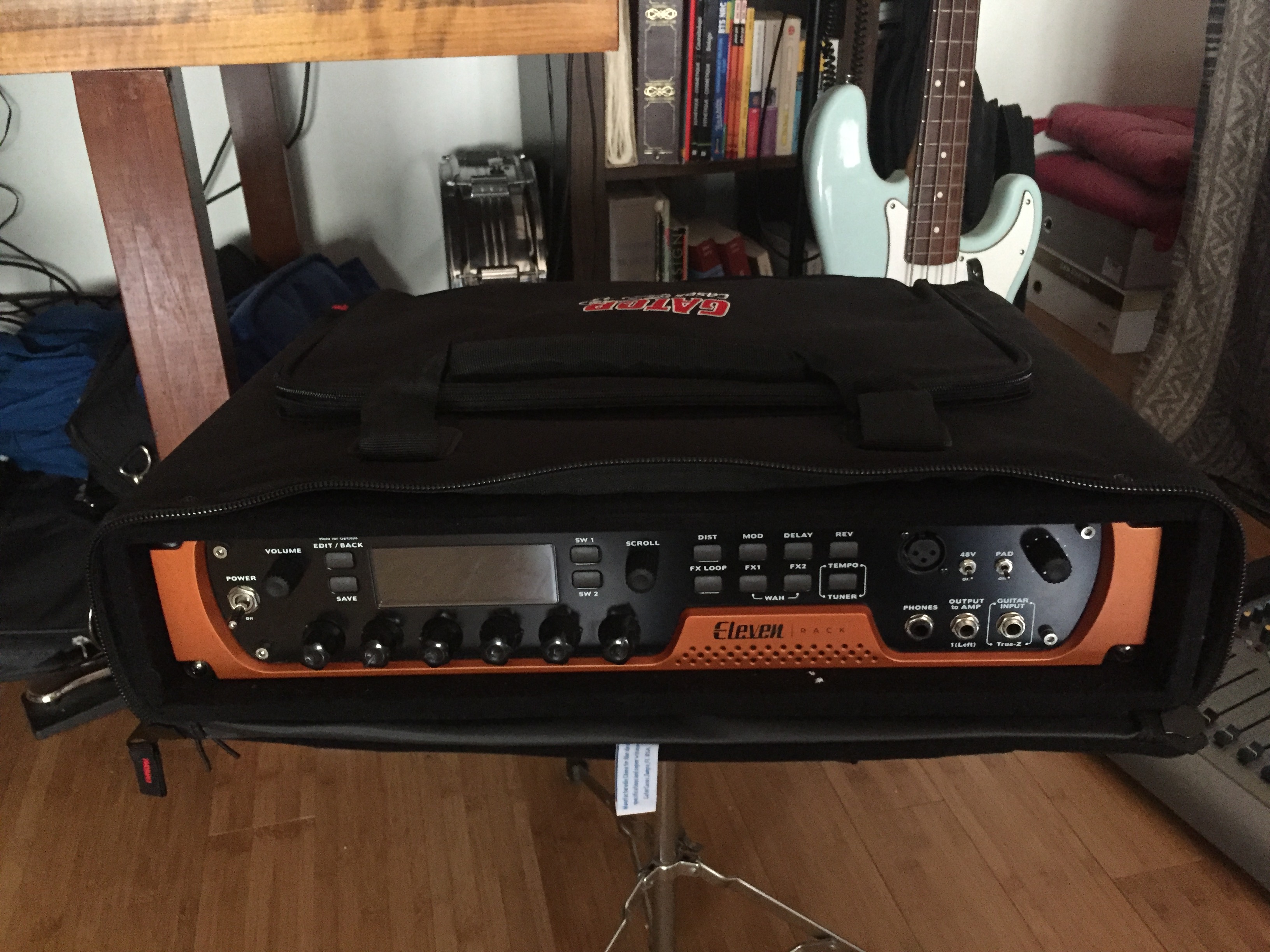 Behringer FCB1010 Midi Foot Controller image (1263181) Audiofanzine