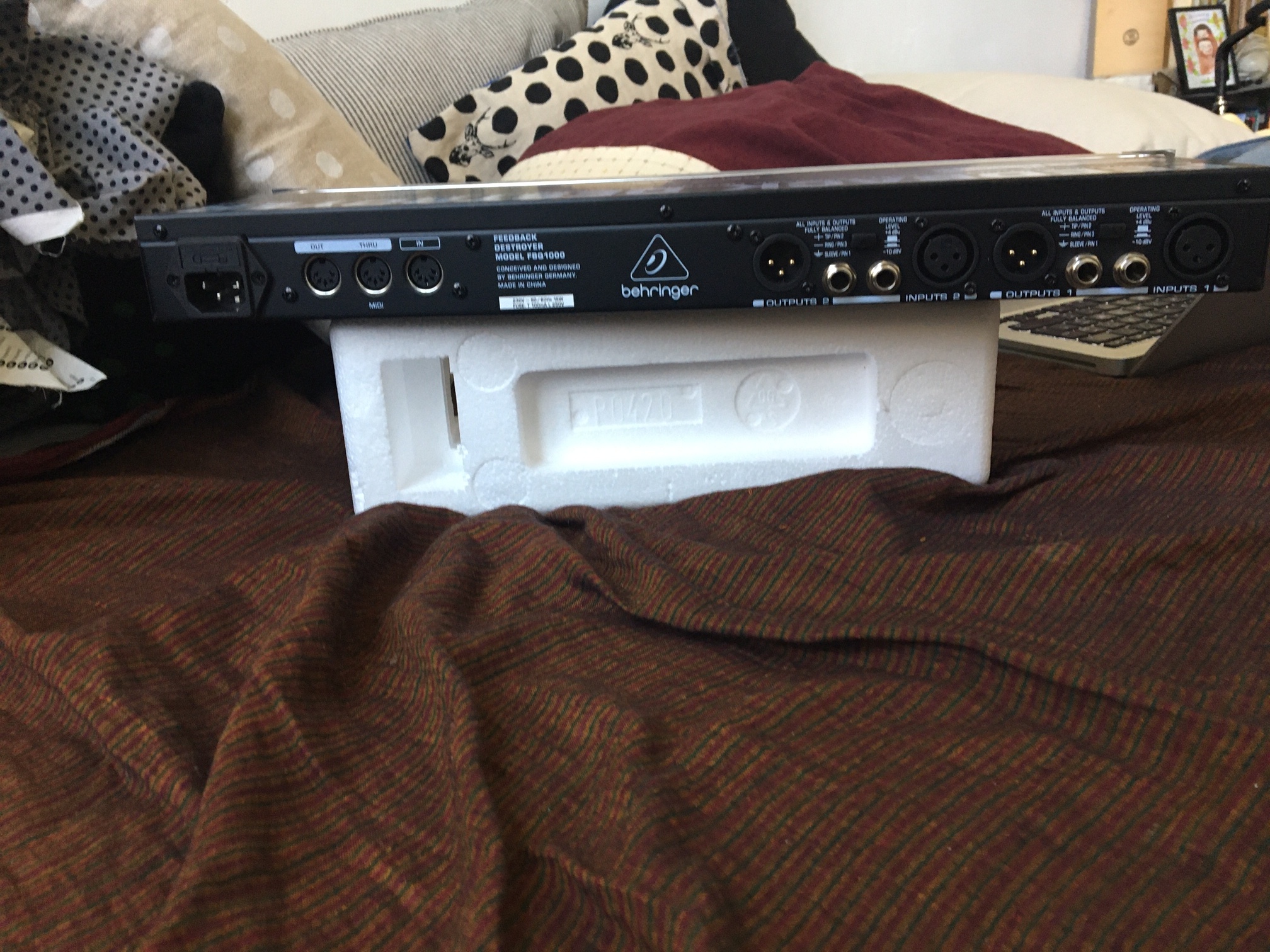 Feedback Destroyer FBQ1000 Behringer Audiofanzine