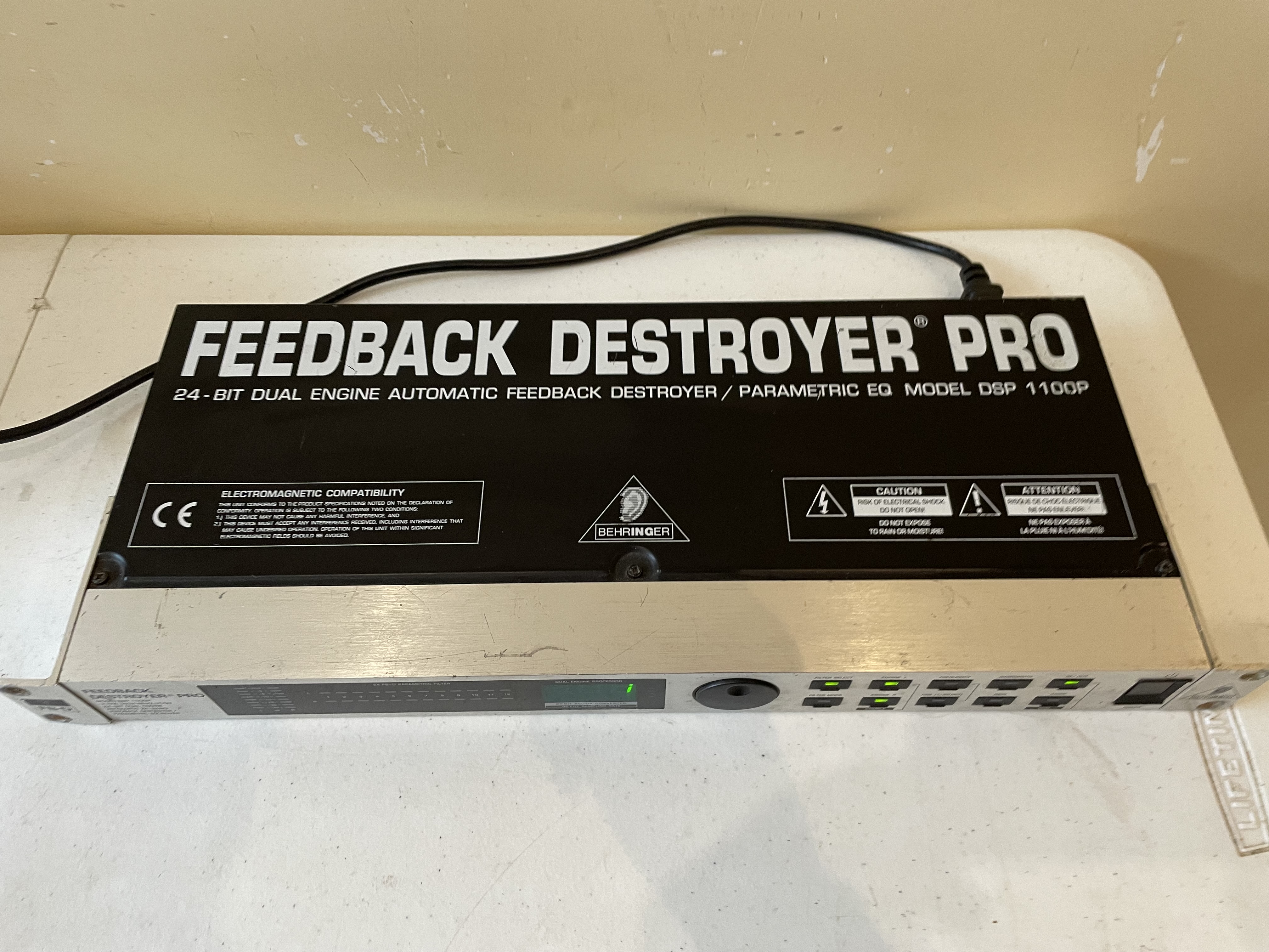 Feedback Destroyer Pro DSP1100P Behringer - Audiofanzine