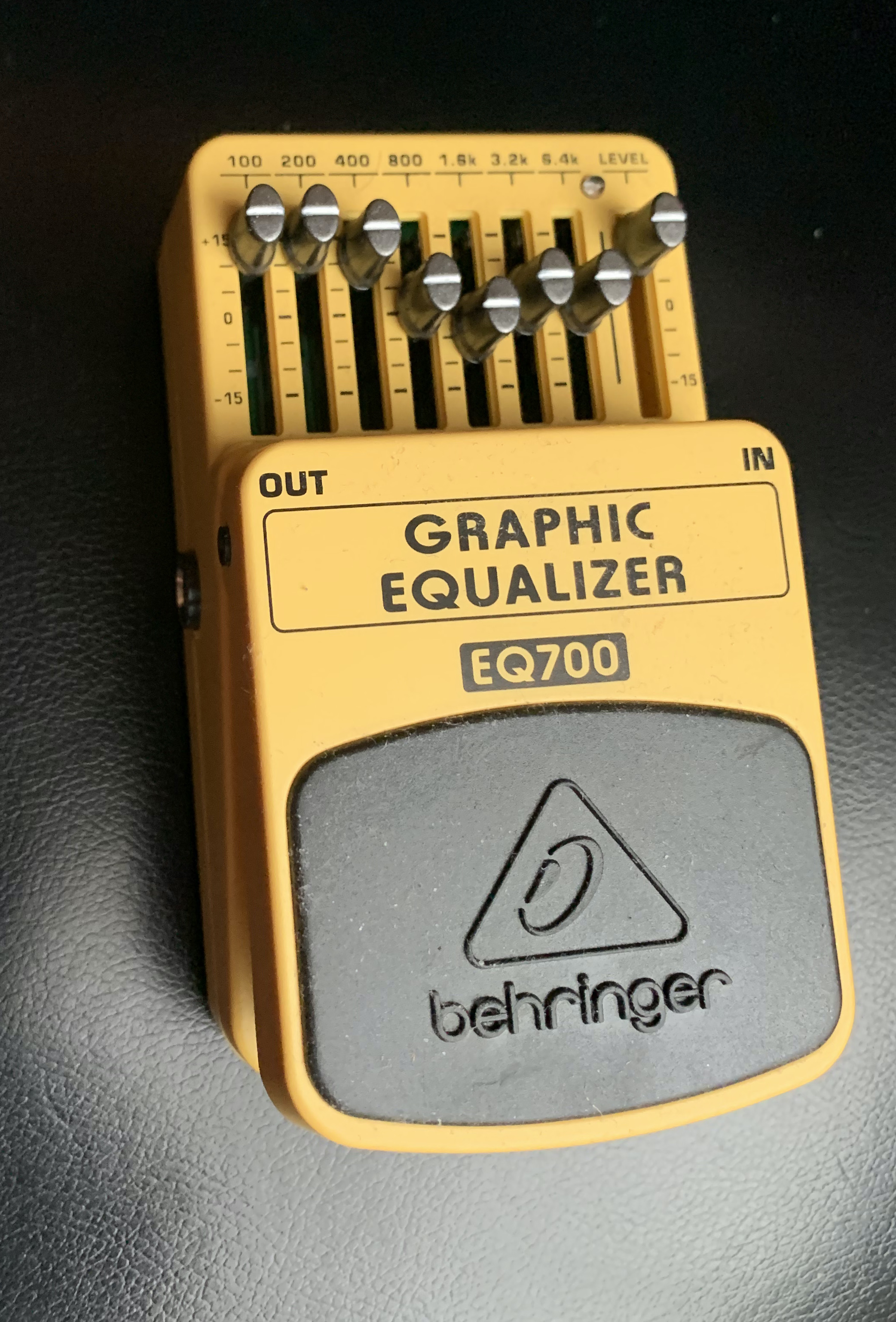 Graphic Equalizer EQ700 Behringer Graphic Equalizer EQ700 Audiofanzine