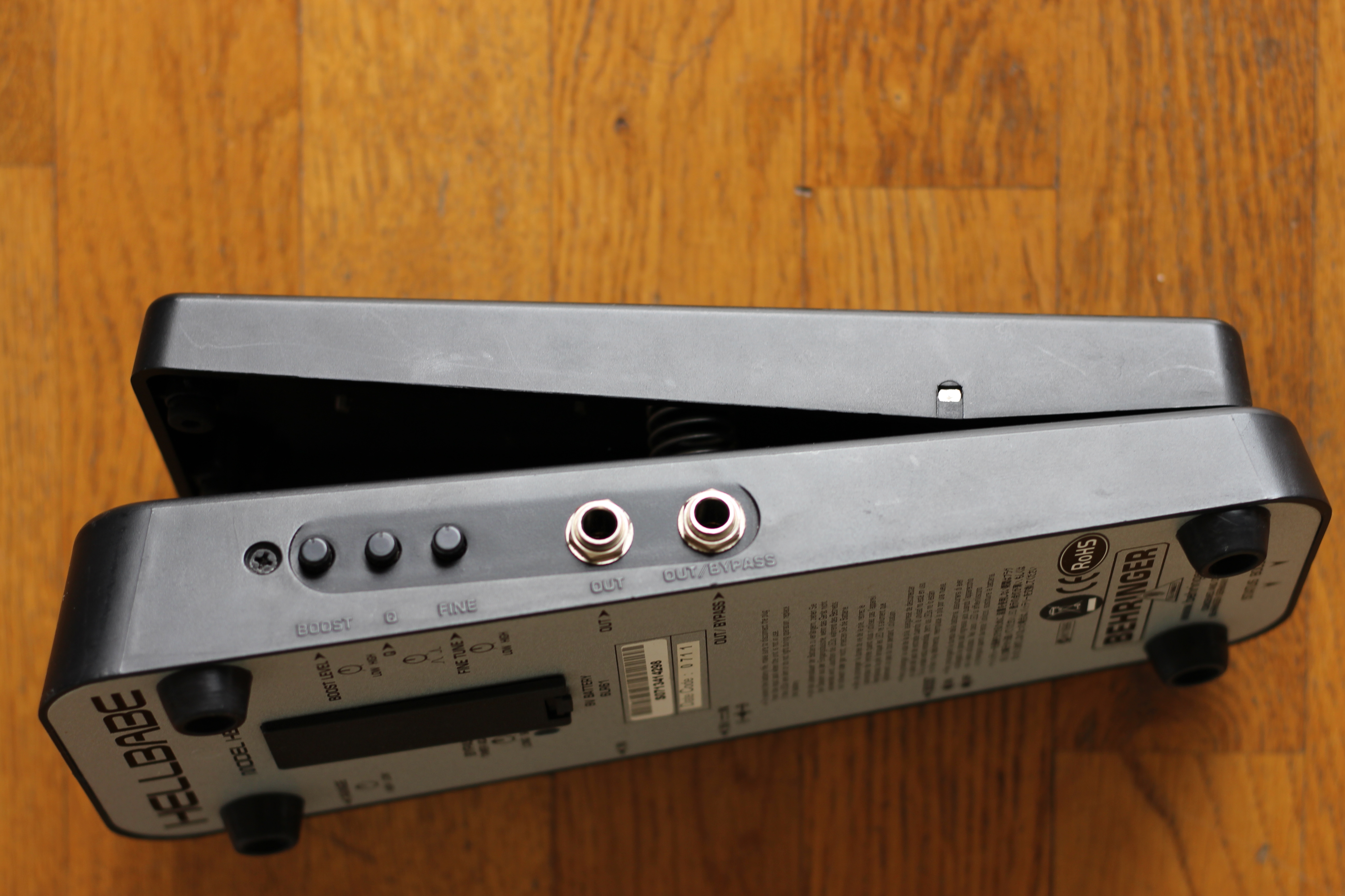 Photo Behringer Hellbabe HB01 Behringer Hellbabe HB01 (4541