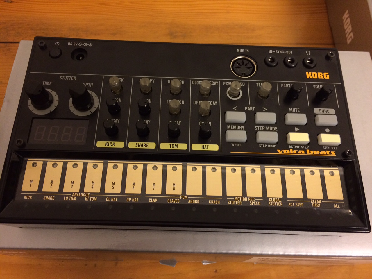 Behringer MICROMIX MX400 image (1581454) Audiofanzine