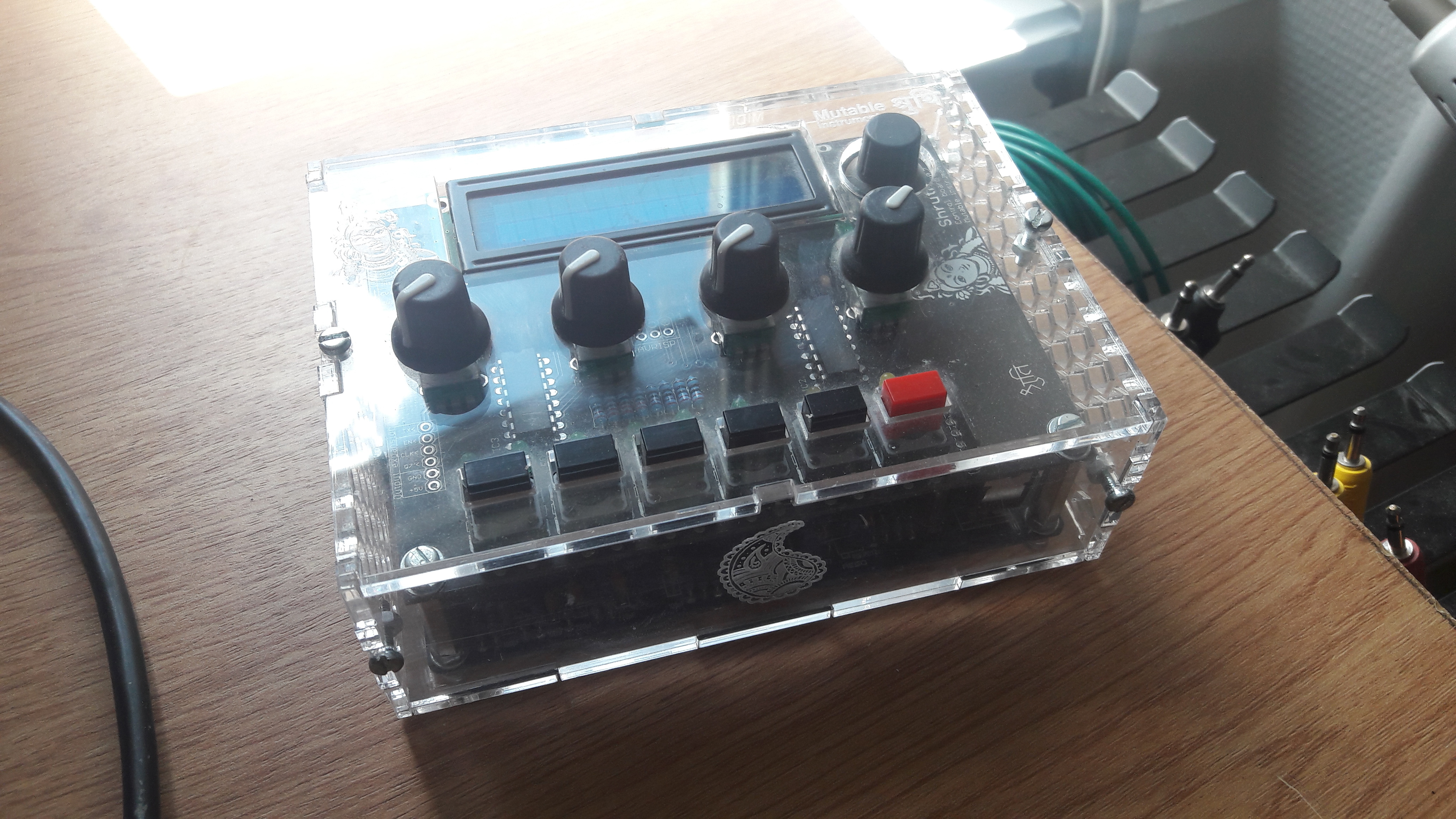 Behringer Model D Instructions