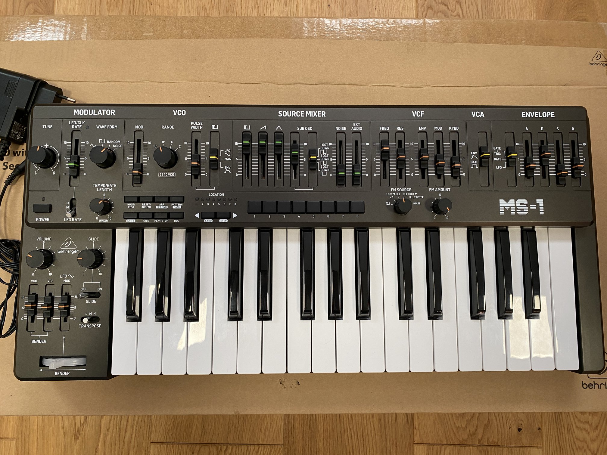 MS-1 - Behringer MS-1 - Audiofanzine