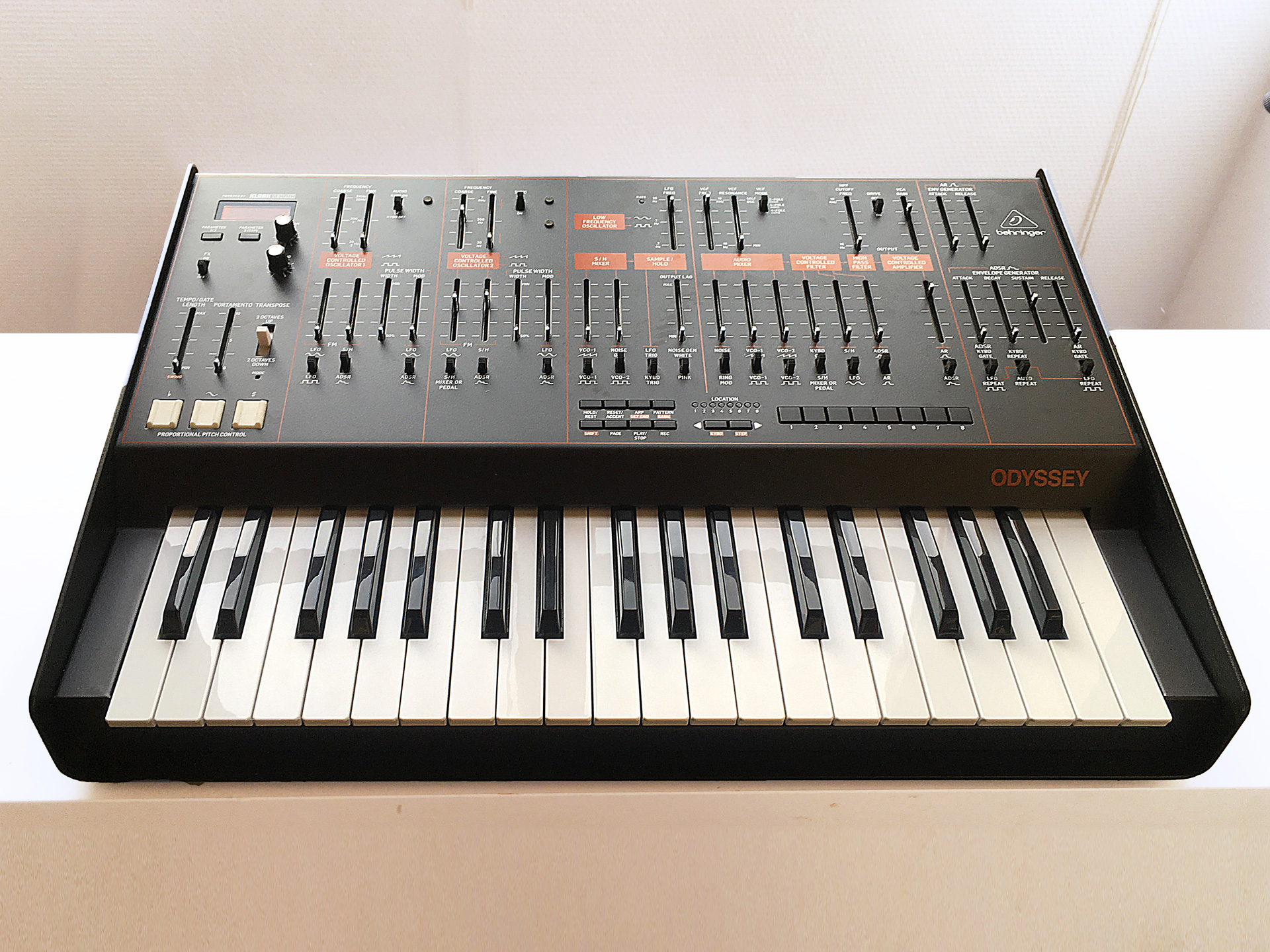 Odyssey Behringer Odyssey Audiofanzine