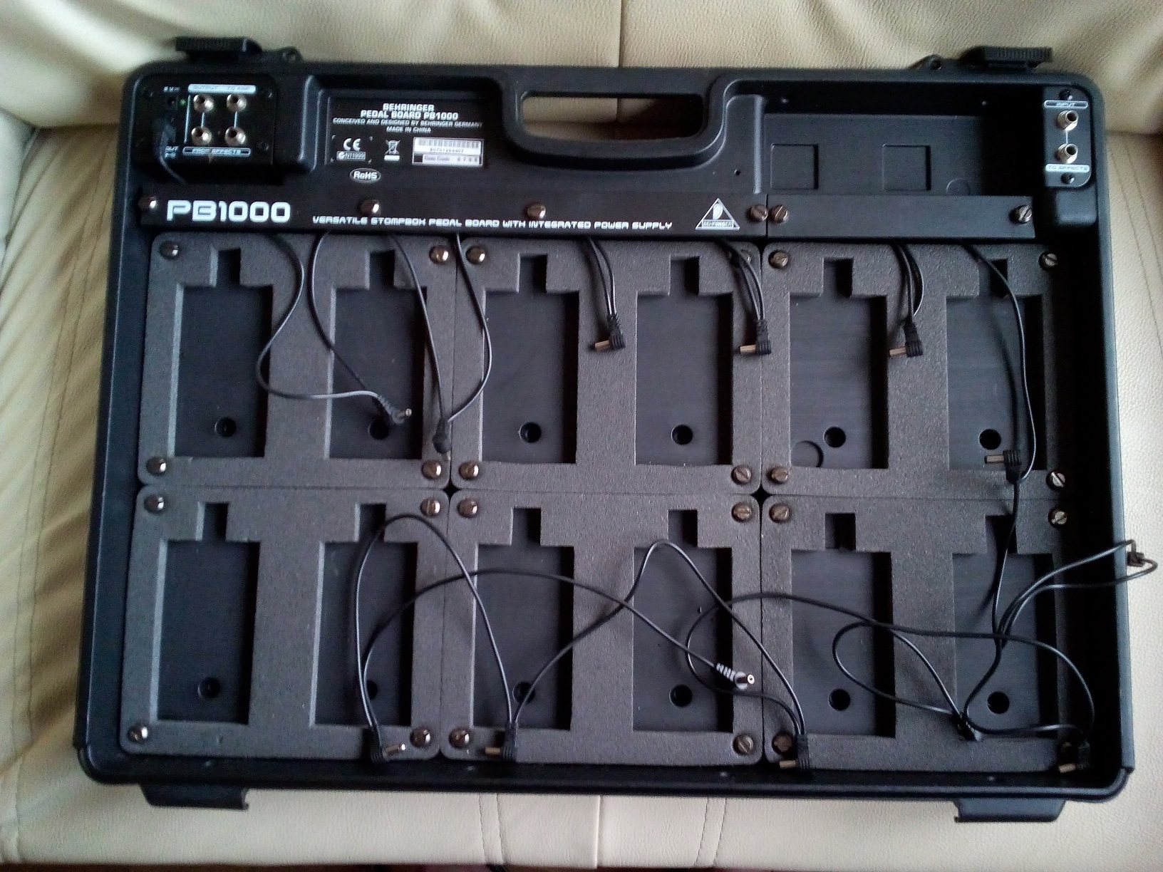 Behringer PB1000 Pedal Board image (2061739) Audiofanzine