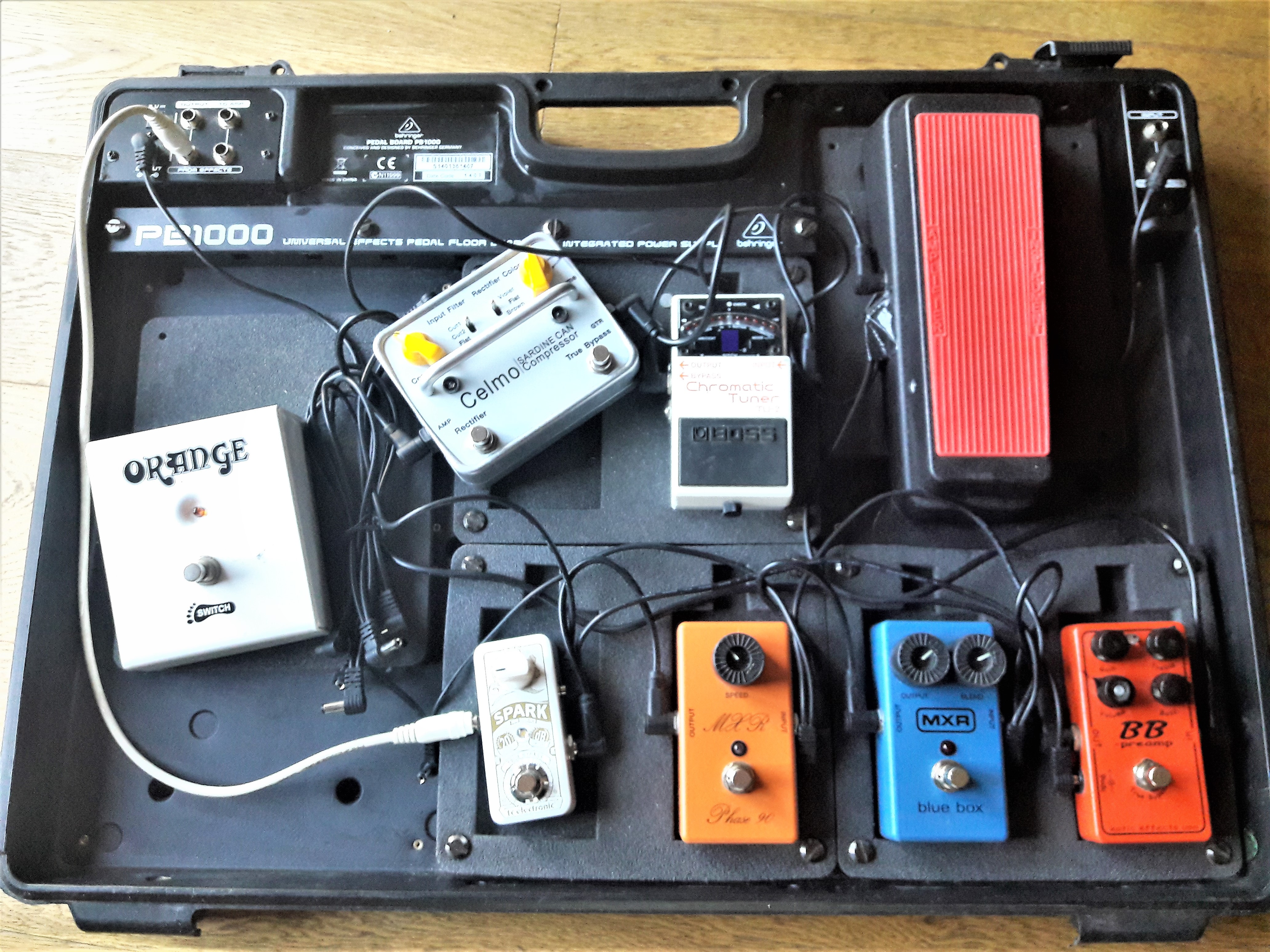 PB1000 PEDAL BOARD Behringer PB1000 Pedal Board Audiofanzine