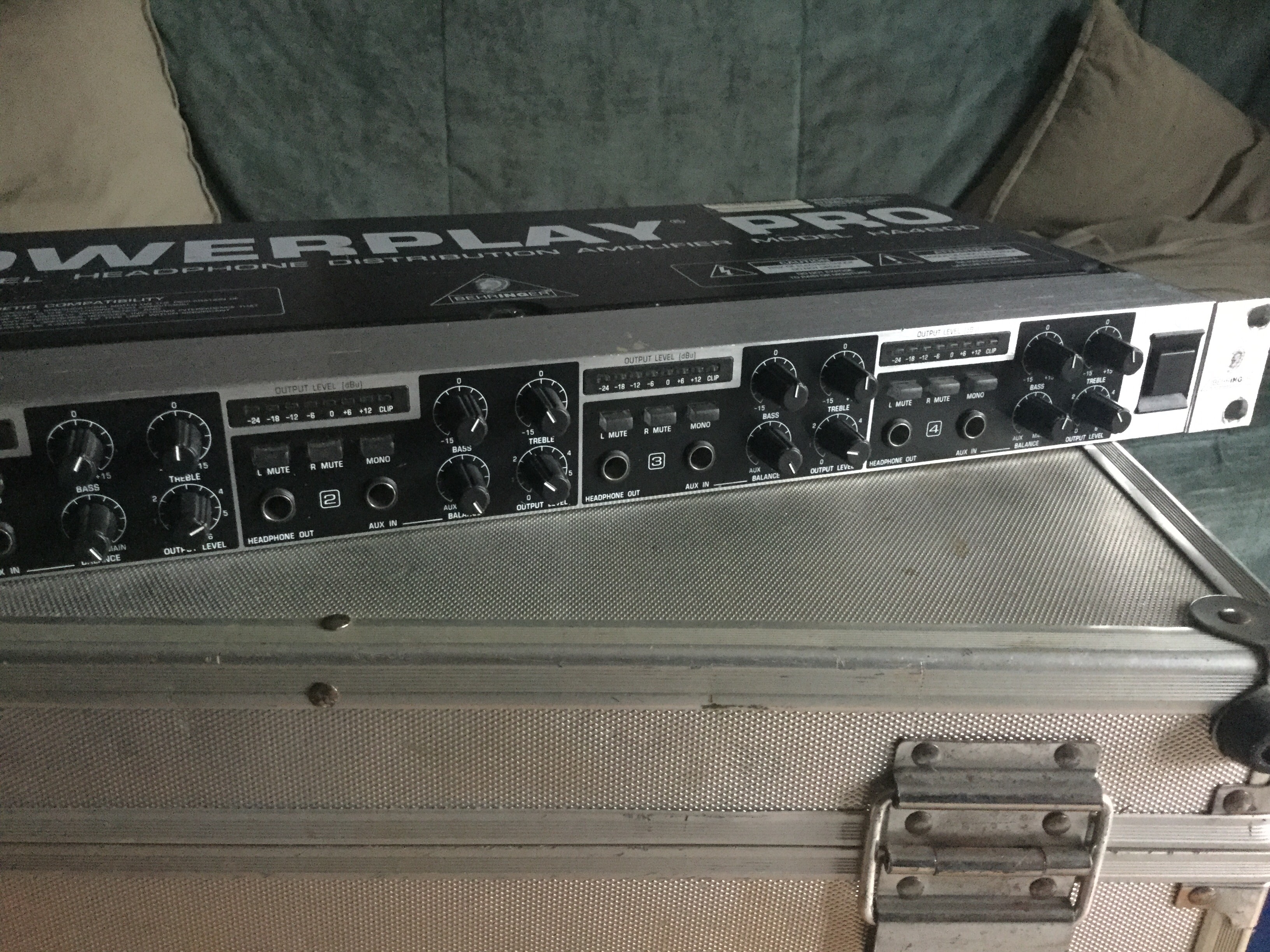 behringer powerplay review