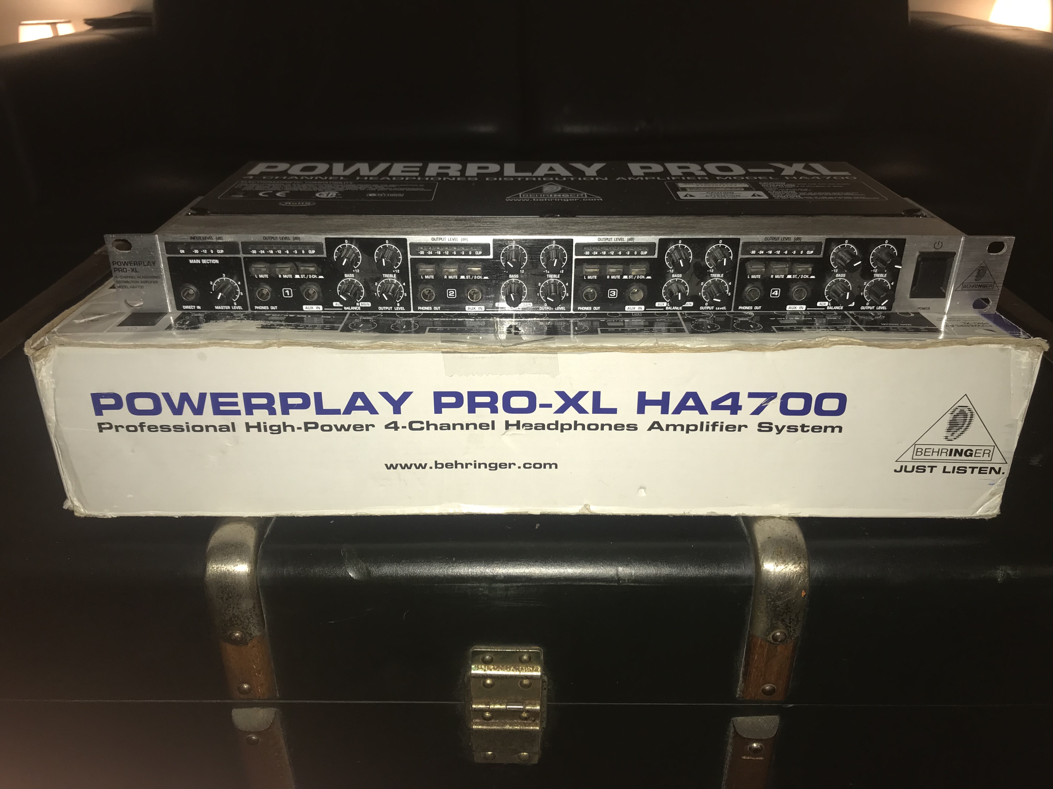 POWERPLAY PROXL HA4700 Behringer Powerplay ProXL HA4700 Audiofanzine