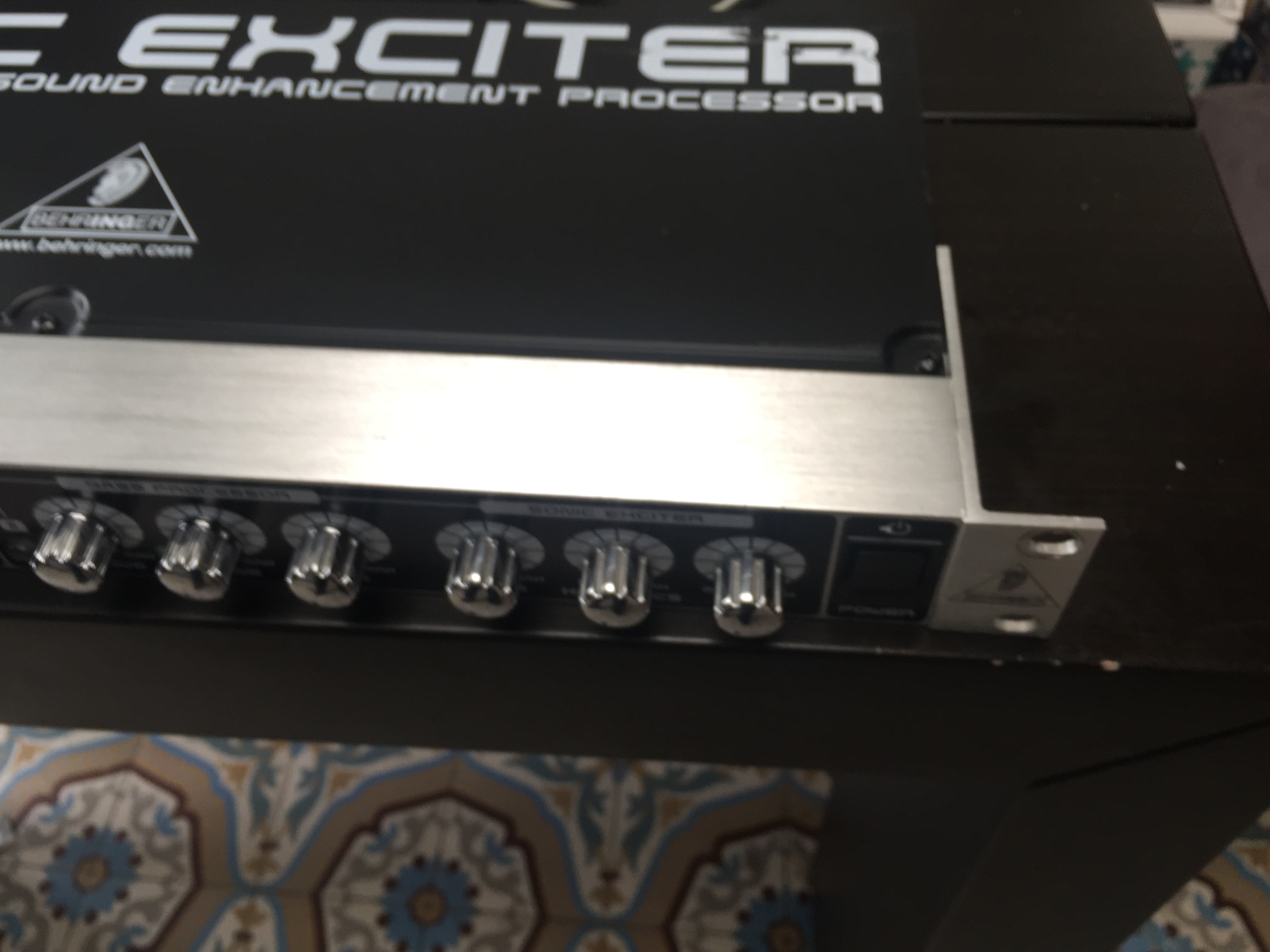 Behringer Sonic Exciter SX3040 image (1875228) Audiofanzine