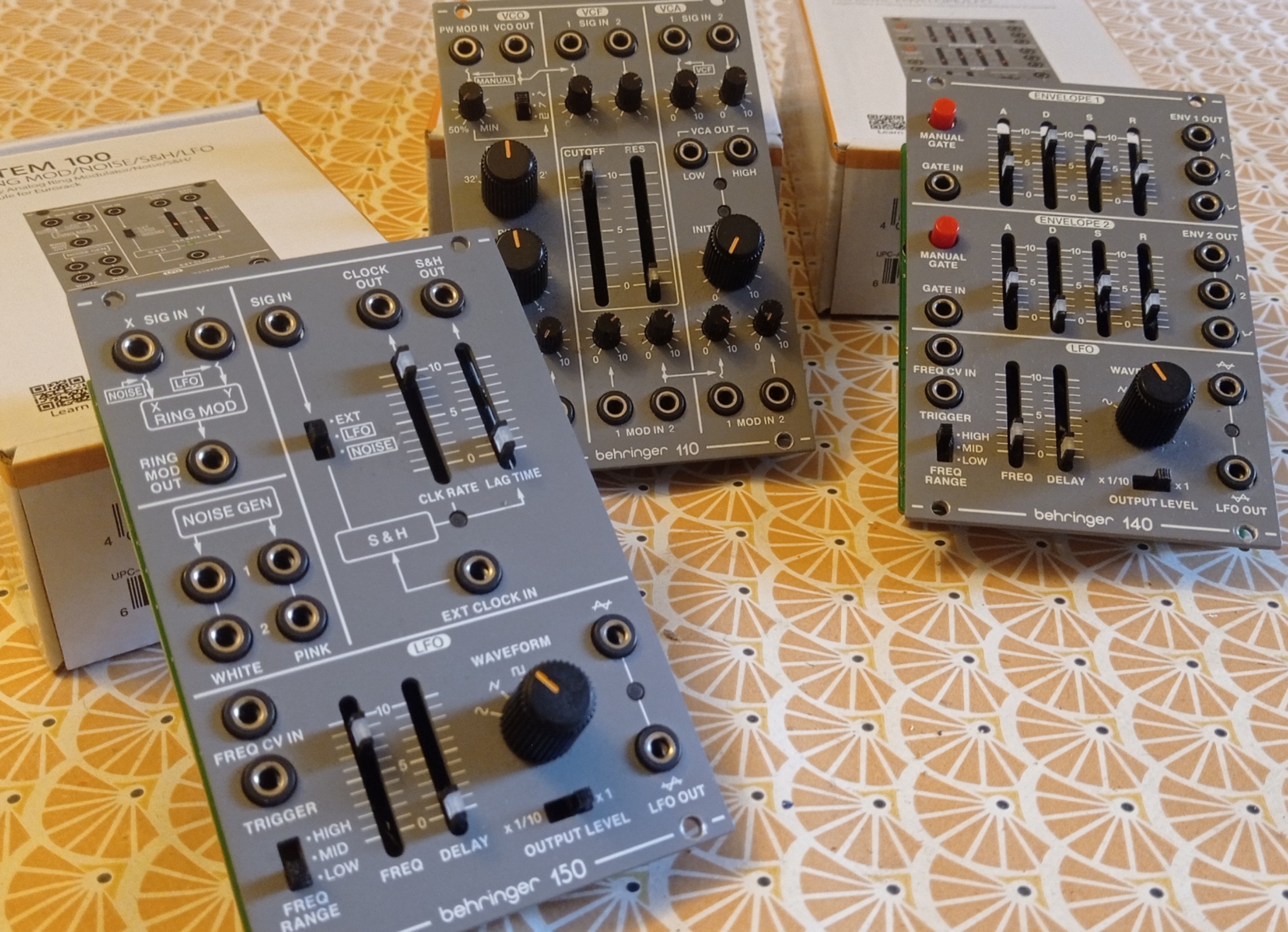 【おしゃれ】 Behringer - 100 System System Audiofanzine - 100 ギター