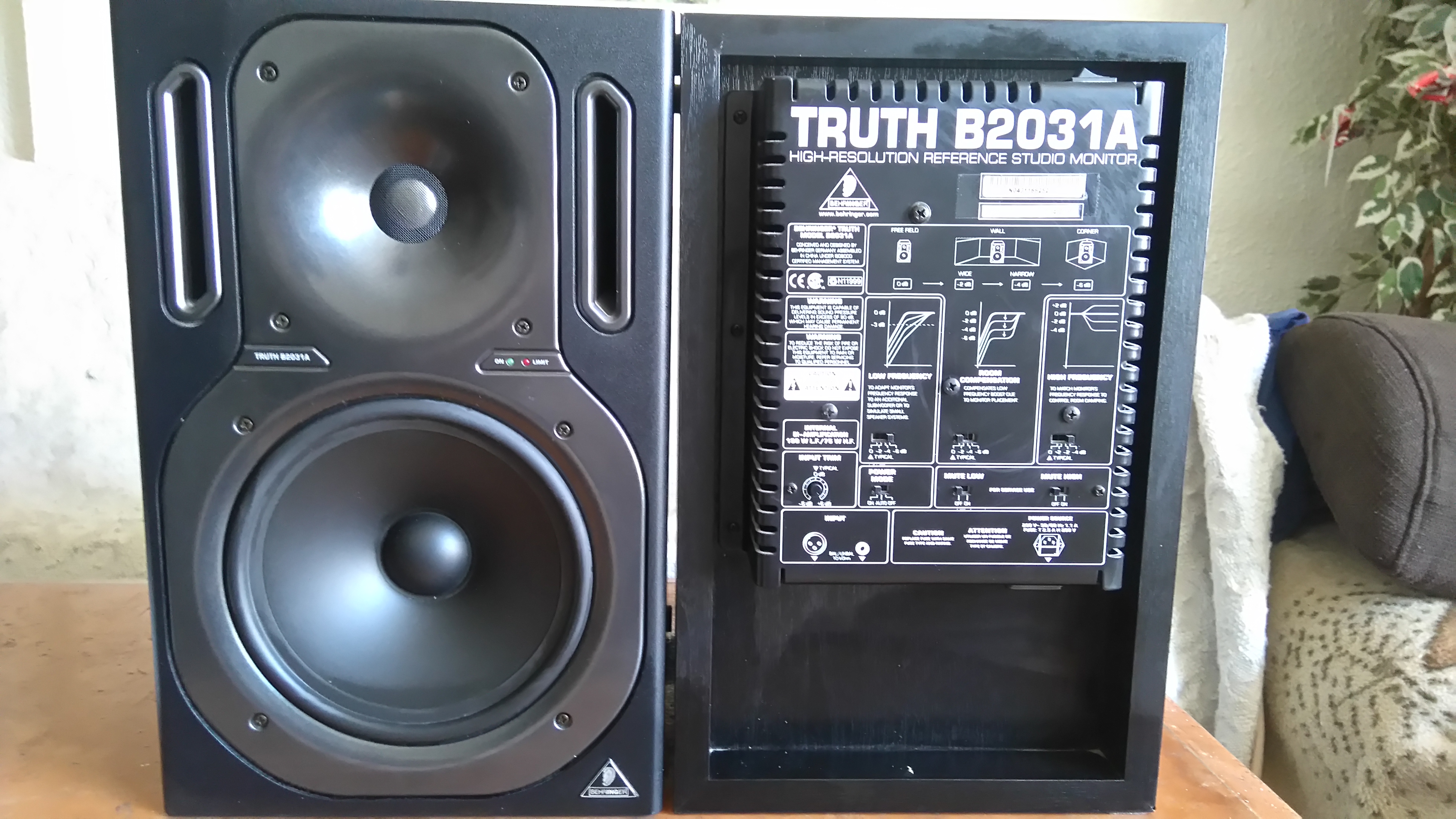 Behringer Truth B2031A image (1457653) Audiofanzine