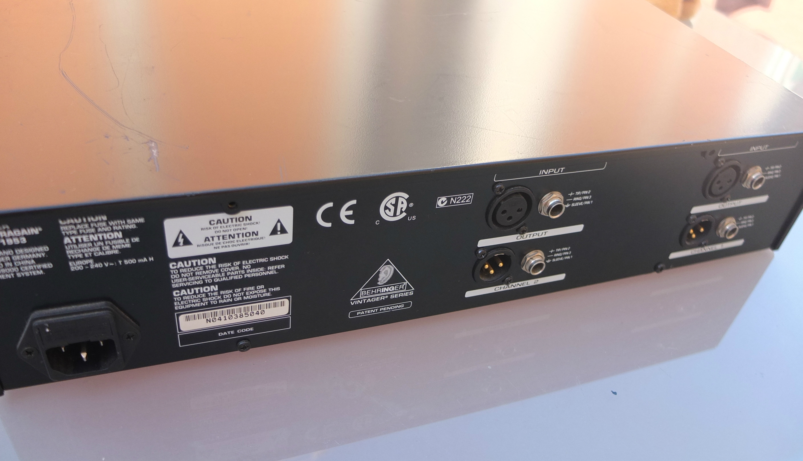 TUBE ULTRAGAIN T1953 Behringer Tube Ultragain T1953 Audiofanzine