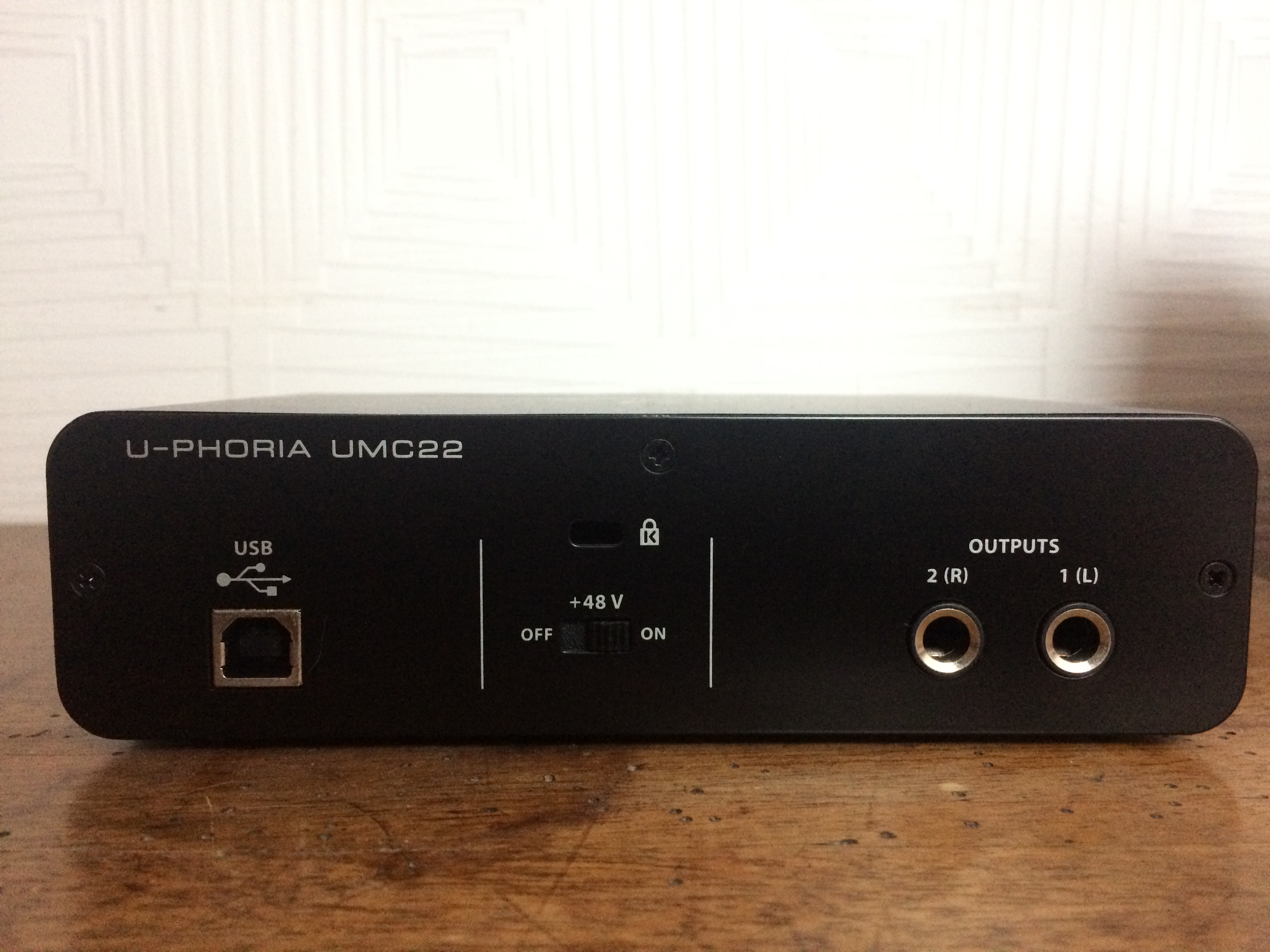 Карта behringer u phoria umc22. Behringer umc22. U-Phoria umc22. Обзор на Behringer u-Phoria umc22. Звуковая карта - Behringer u-Phoria umc22...обзор.