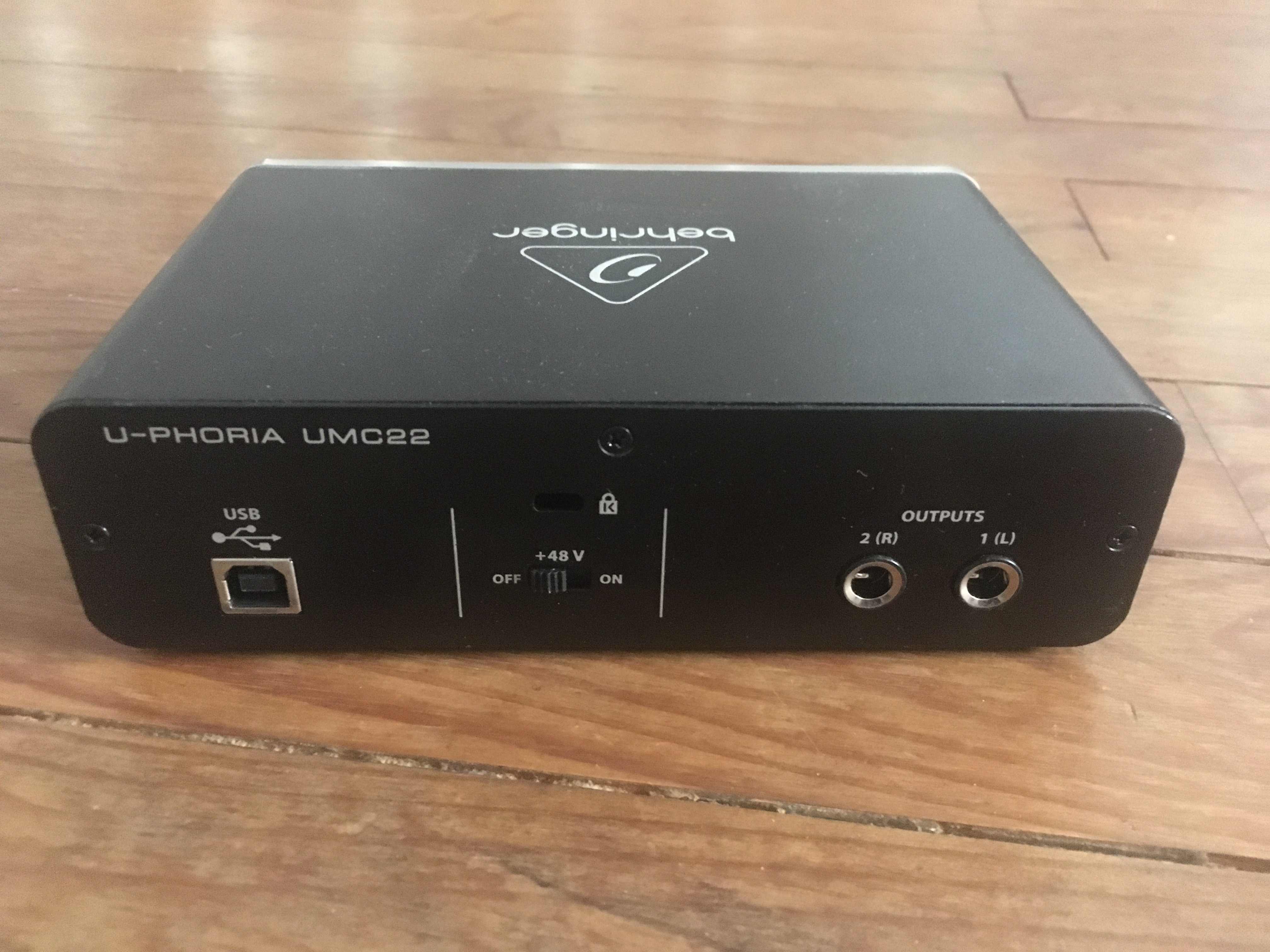 U-Phoria UMC22 - Behringer U-Phoria UMC22 - Audiofanzine