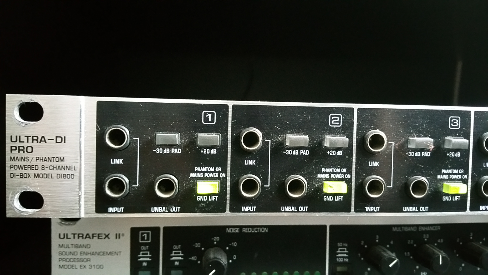 ultra-di-pro-di800-behringer-ultra-di-pro-di800-audiofanzine