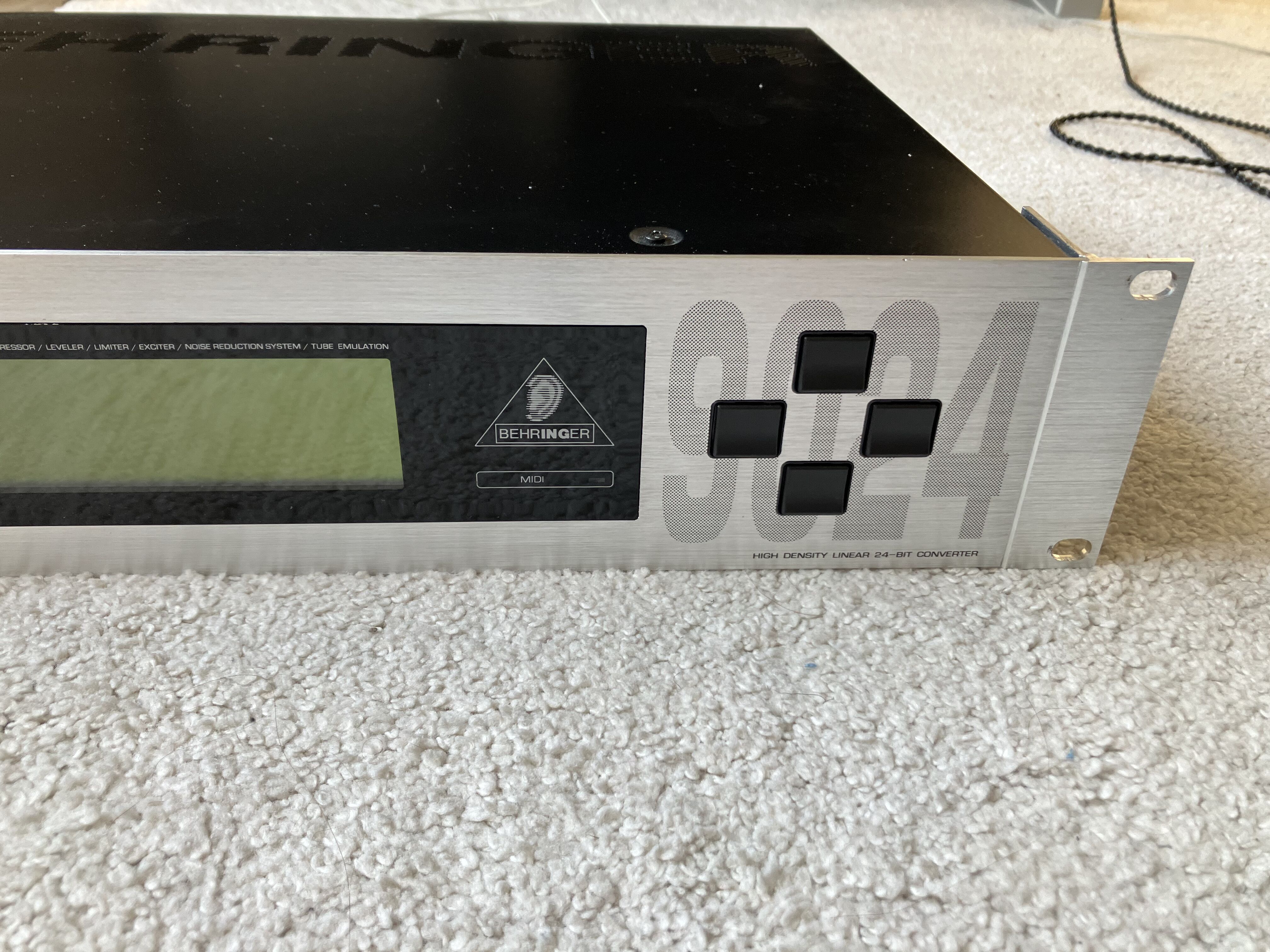 Behringer Ultra-Dyne Pro DSP 9024