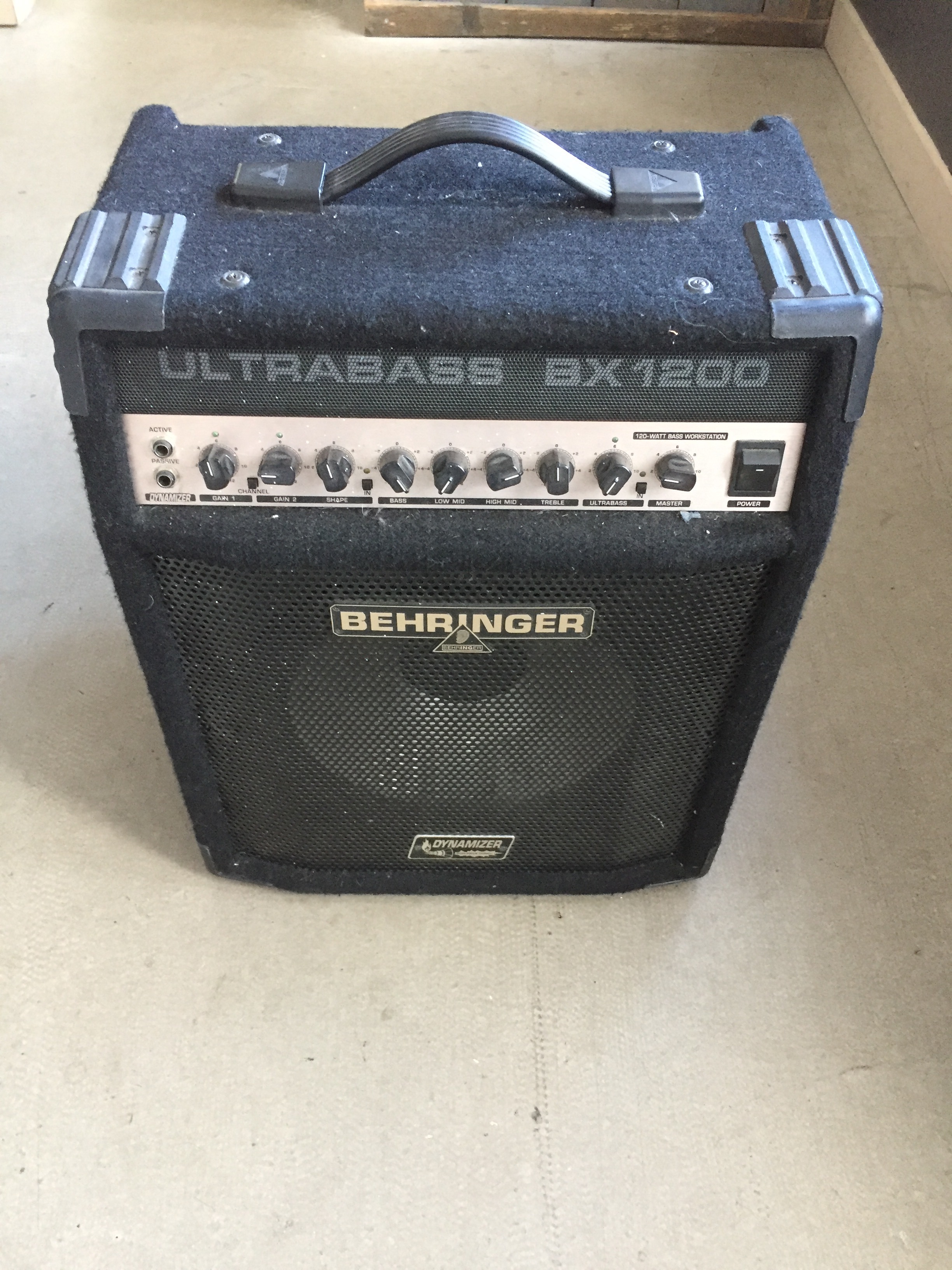 Ultrabass Bx1200 Behringer Ultrabass Bx1200 Audiofanzine