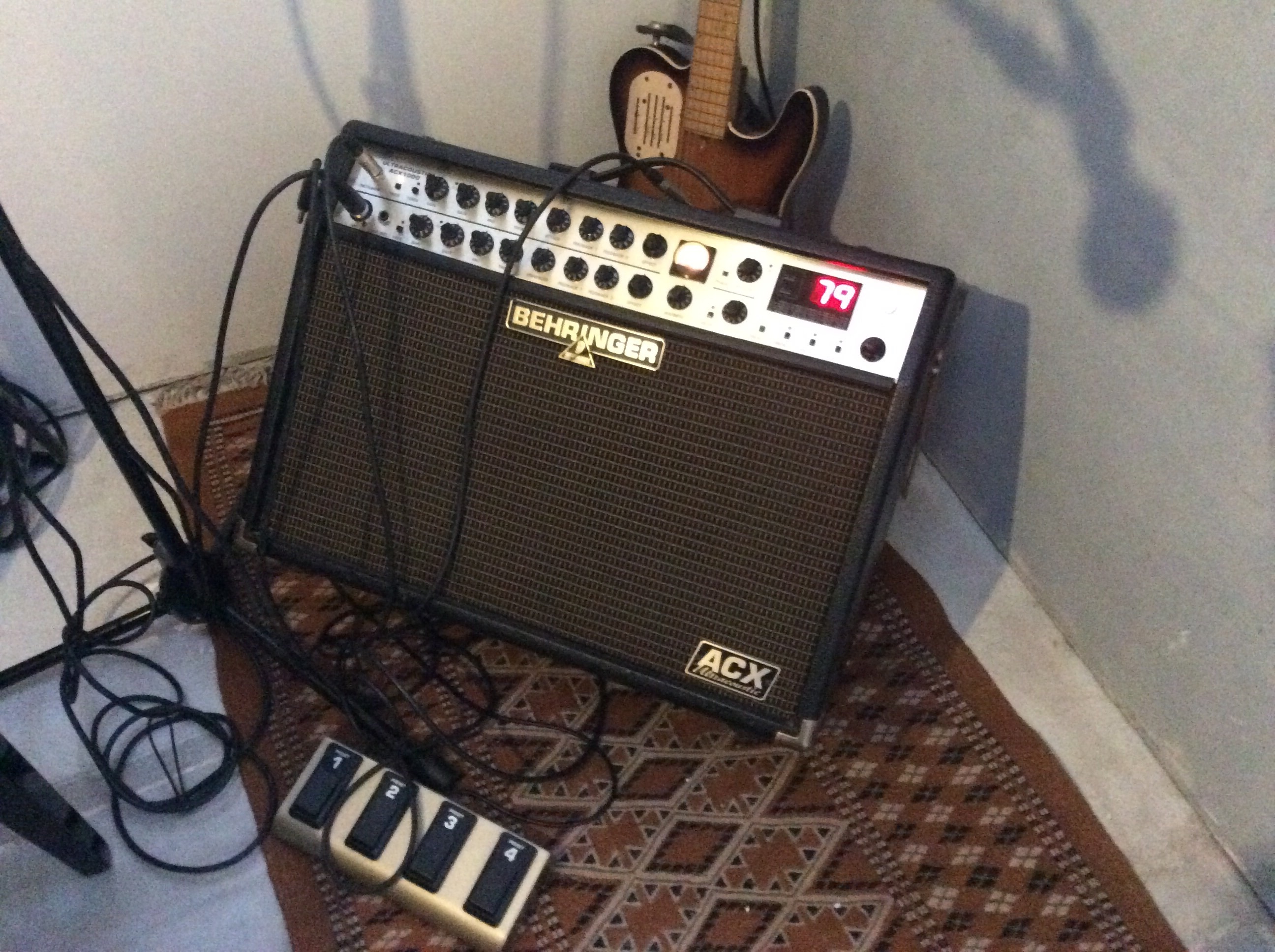 Ultracoustic ACX1000 Behringer Ultracoustic ACX1000 Audiofanzine