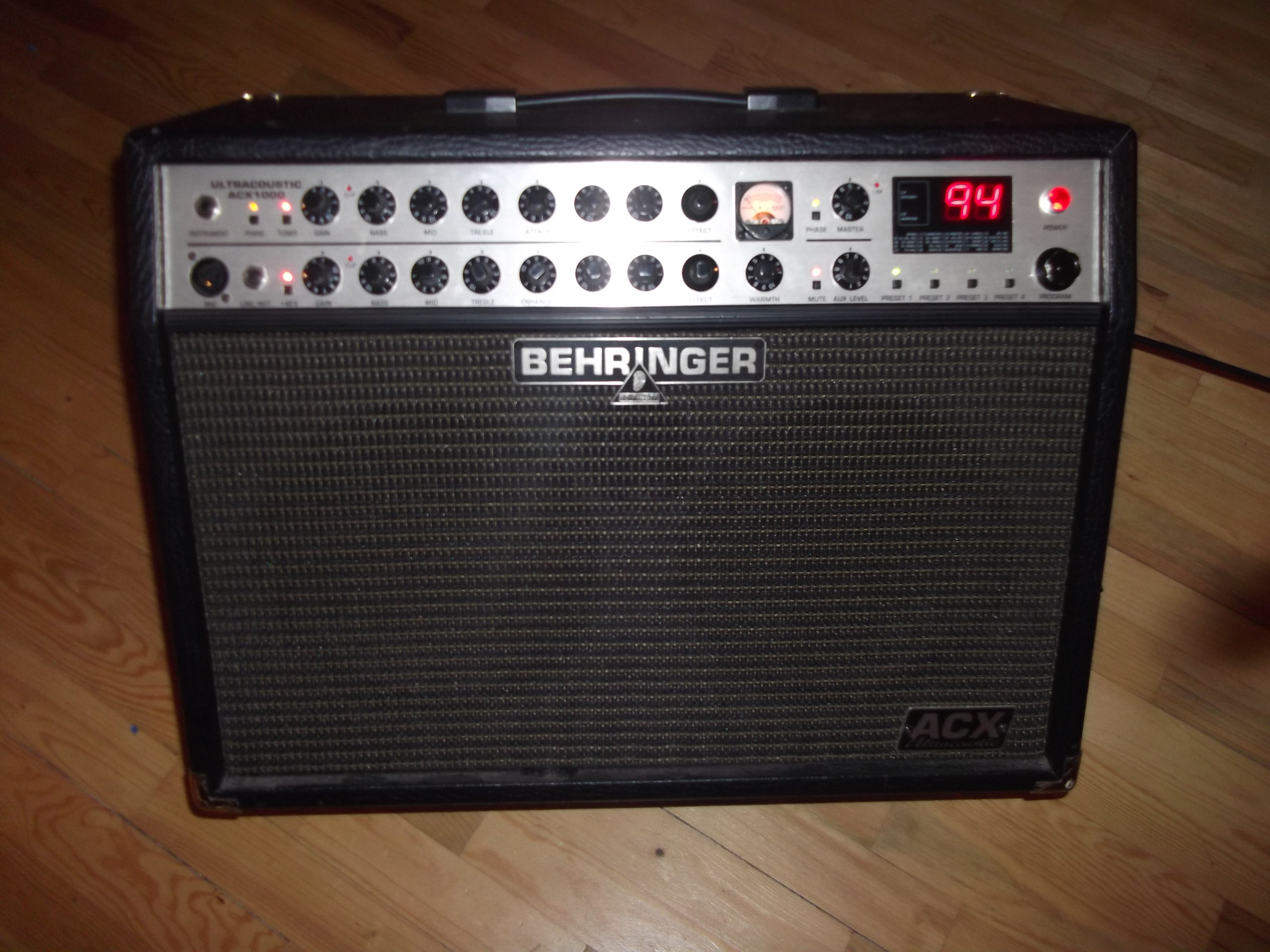 Behringer Ultracoustic ACX1000 image (581184) Audiofanzine