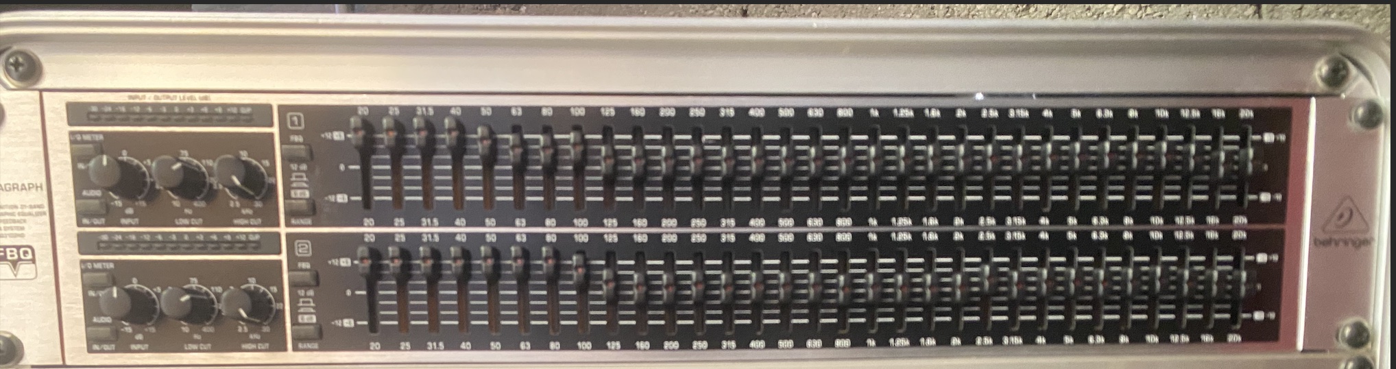 Ultragraph FBQ-Pro FBQ3102HD Behringer - Audiofanzine Ultragraph FBQ-Pro FBQ3102HD Behringer - Audiofanzine