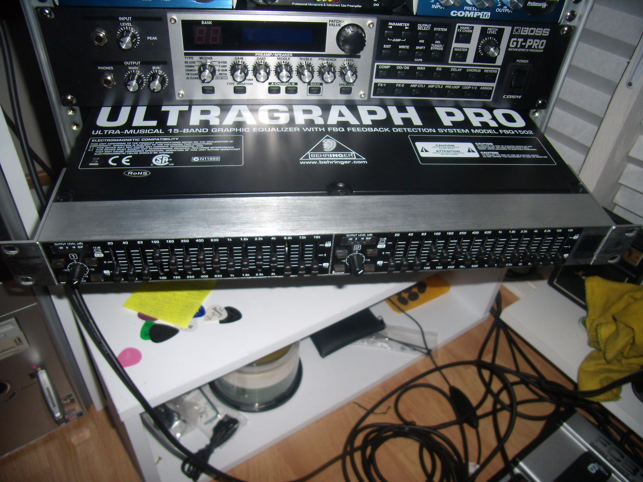 Behringer Ultragraph Pro FBQ1502 image (#266041) - Audiofanzine