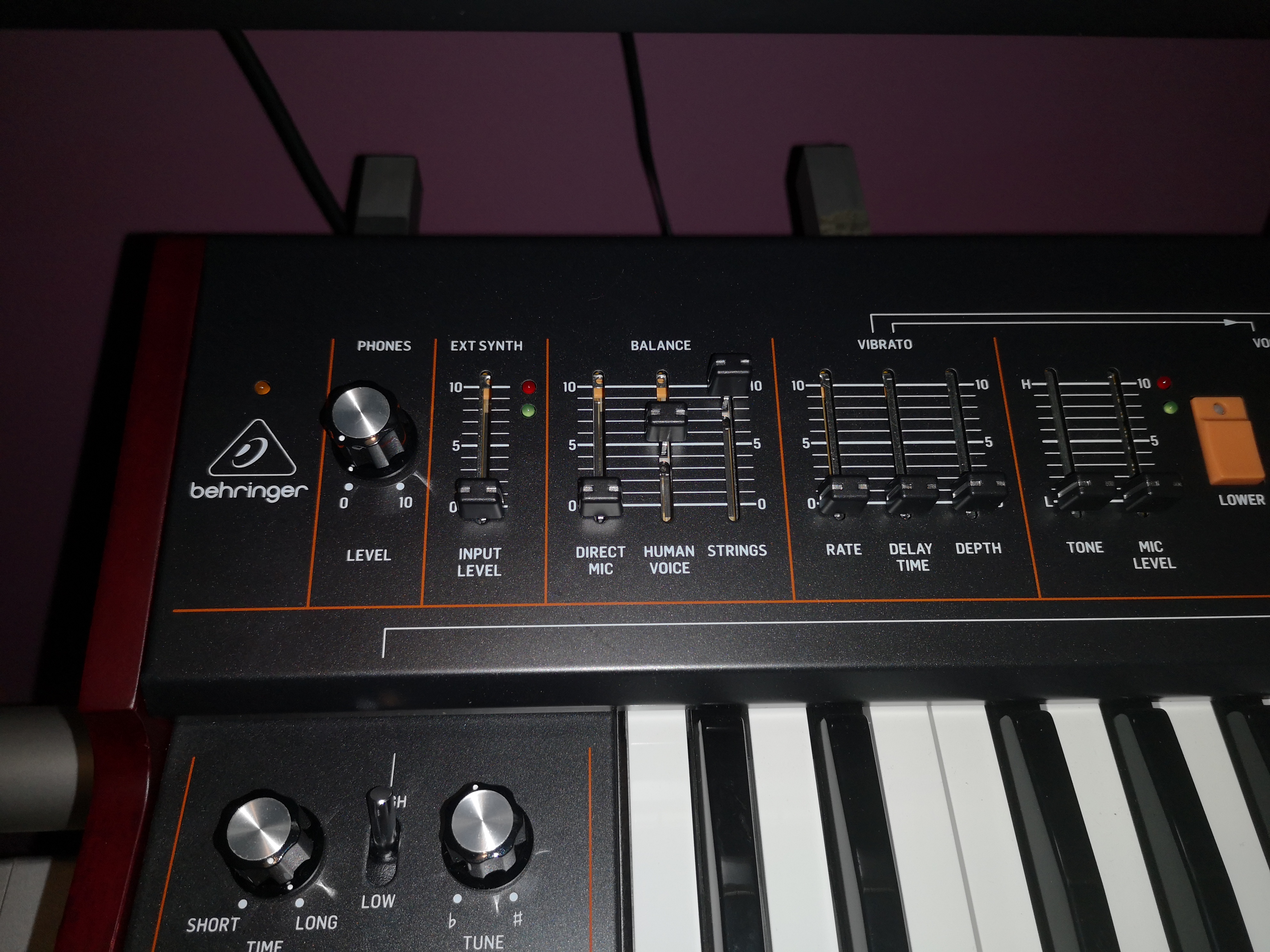 VC340 Behringer VC340 Audiofanzine