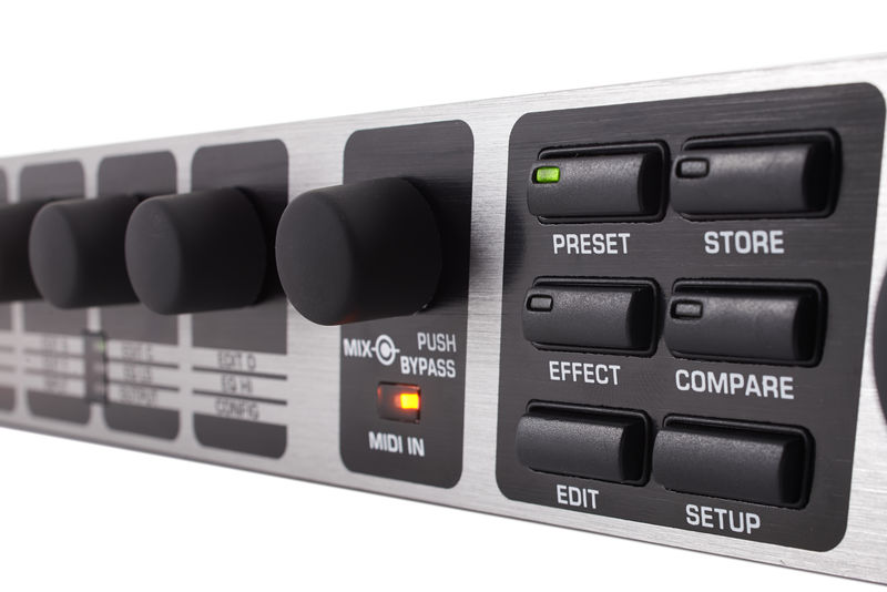 Virtualizer 3D FX2000 Behringer Virtualizer 3D FX2000 Audiofanzine