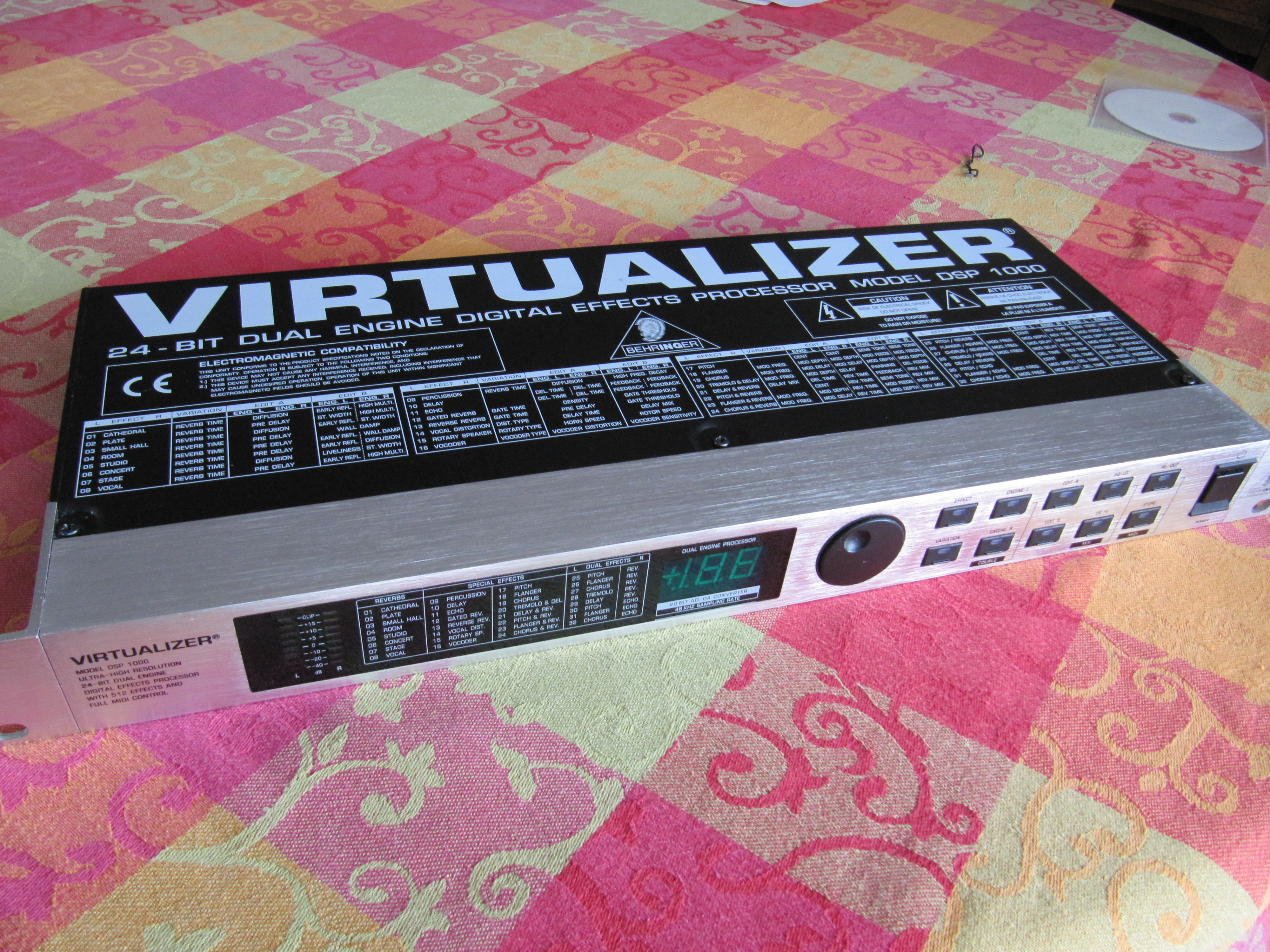 Virtualizer Pro DSP1000P Behringer Virtualizer Pro DSP1000P