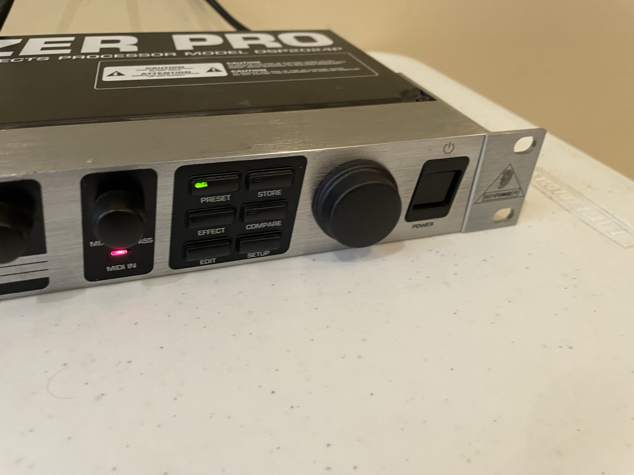 Virtualizer Pro DSP2024P Behringer Virtualizer Pro DSP2024P