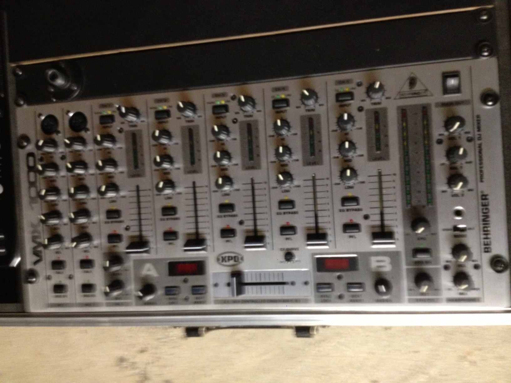 Photo Behringer VMX1000 Behringer [Pro Mixer Series] VMX1000 (492501