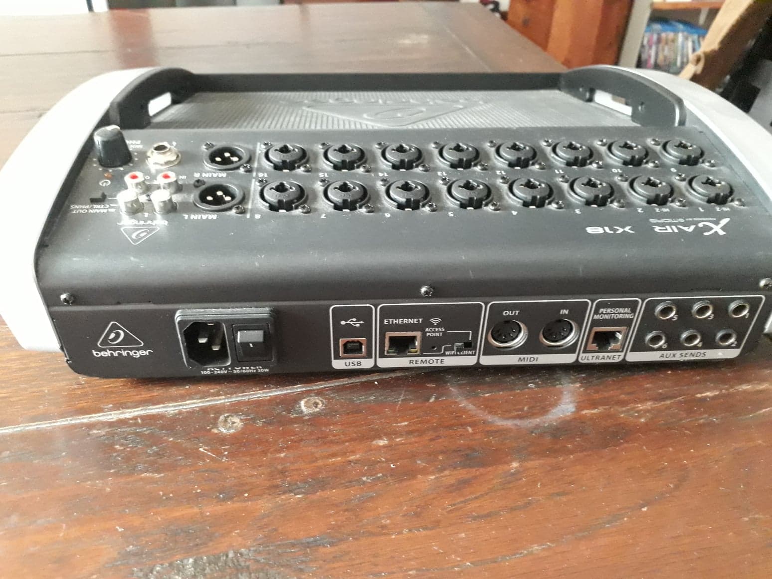 Behringer X18 Audiofanzine