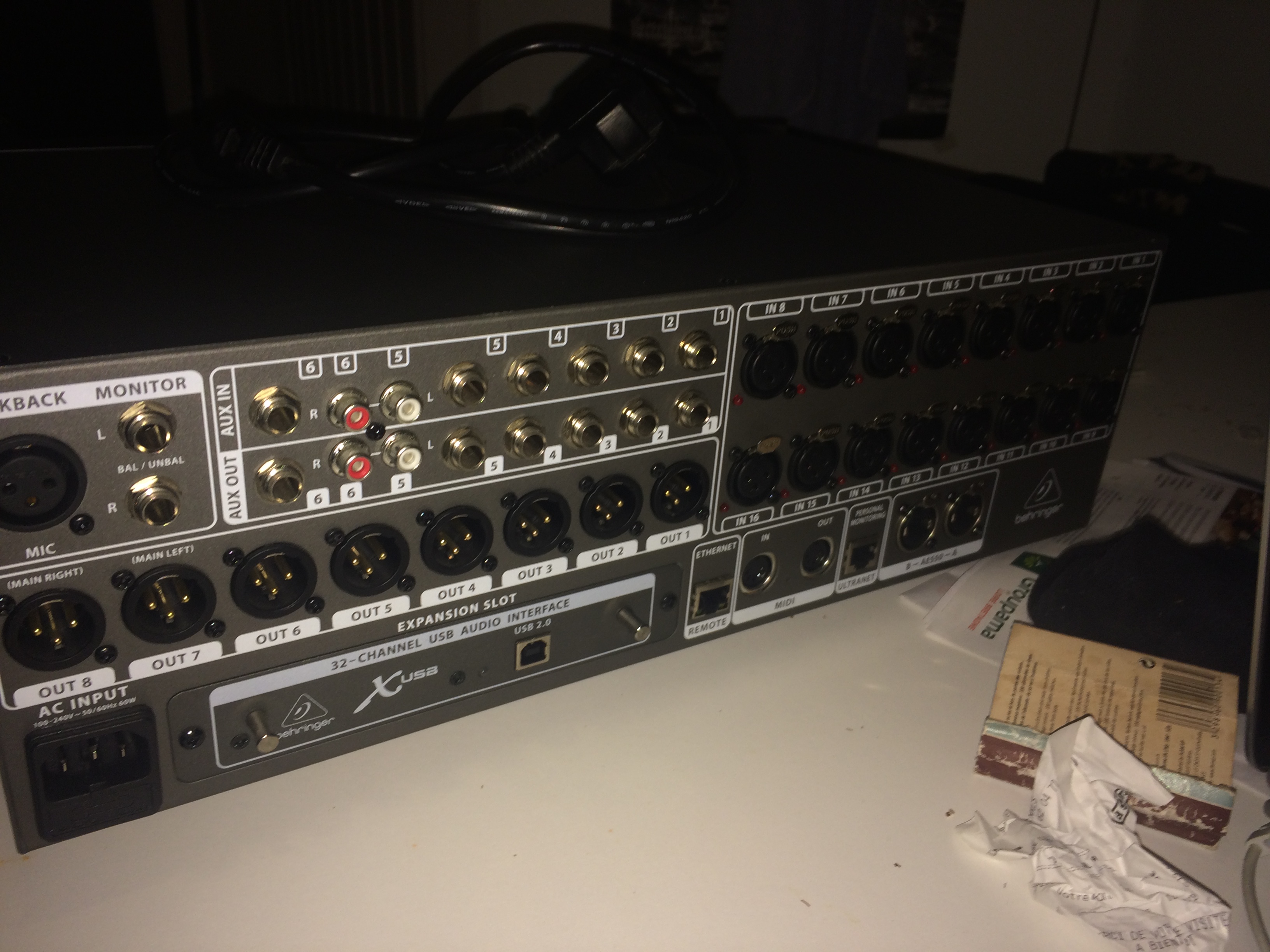 Behringer X32 Rack, état Impeccable. (Bretagne) - Audiofanzine