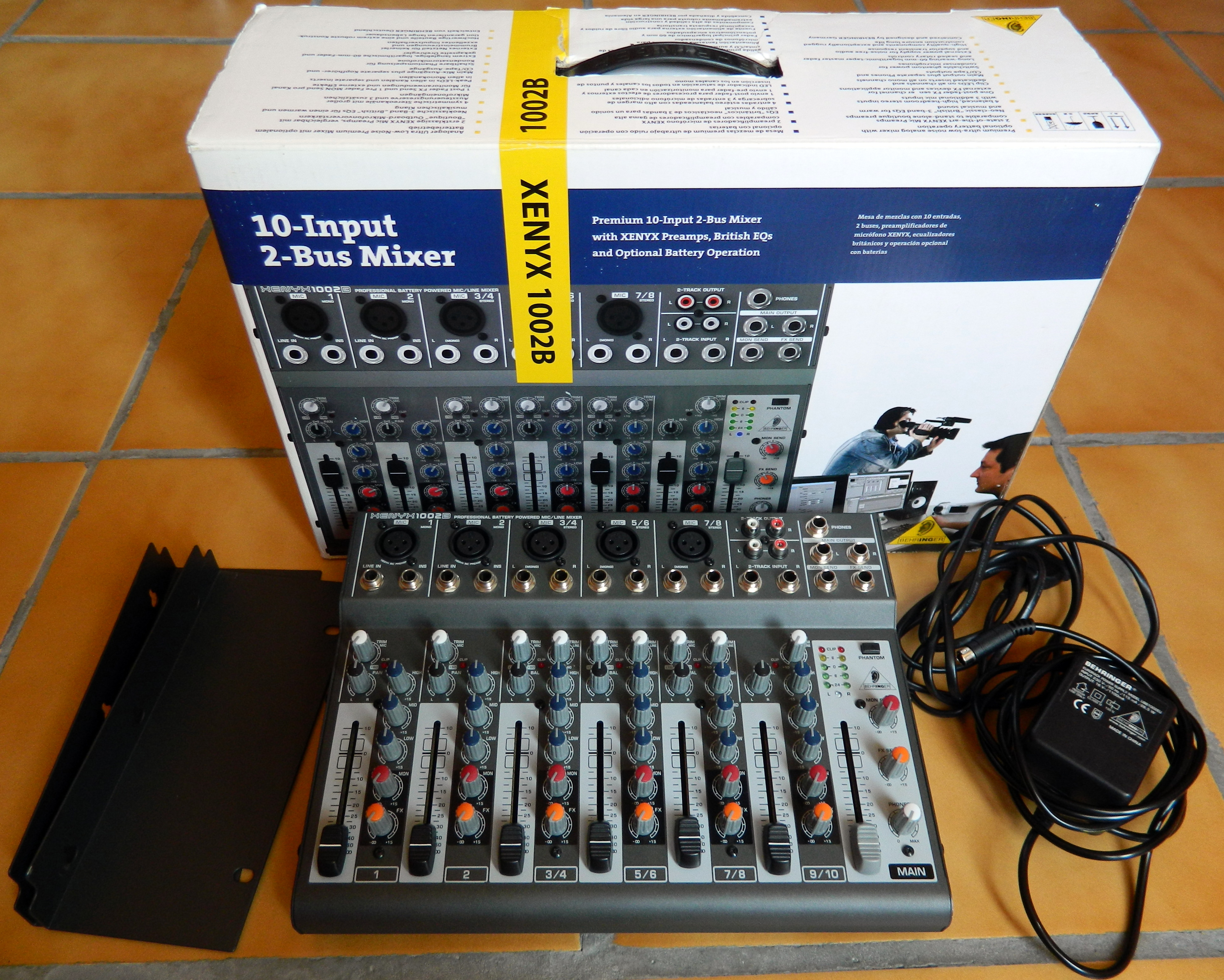 Photo Behringer Xenyx 1002B Behringer Xenyx 1002B (79845) (800128