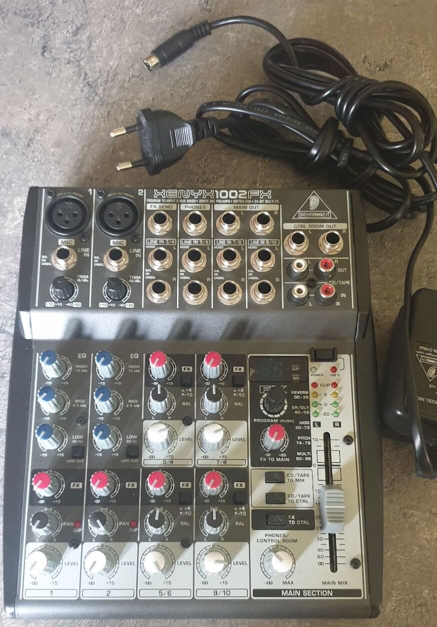Xenyx 1002FX Behringer Xenyx 1002FX Audiofanzine