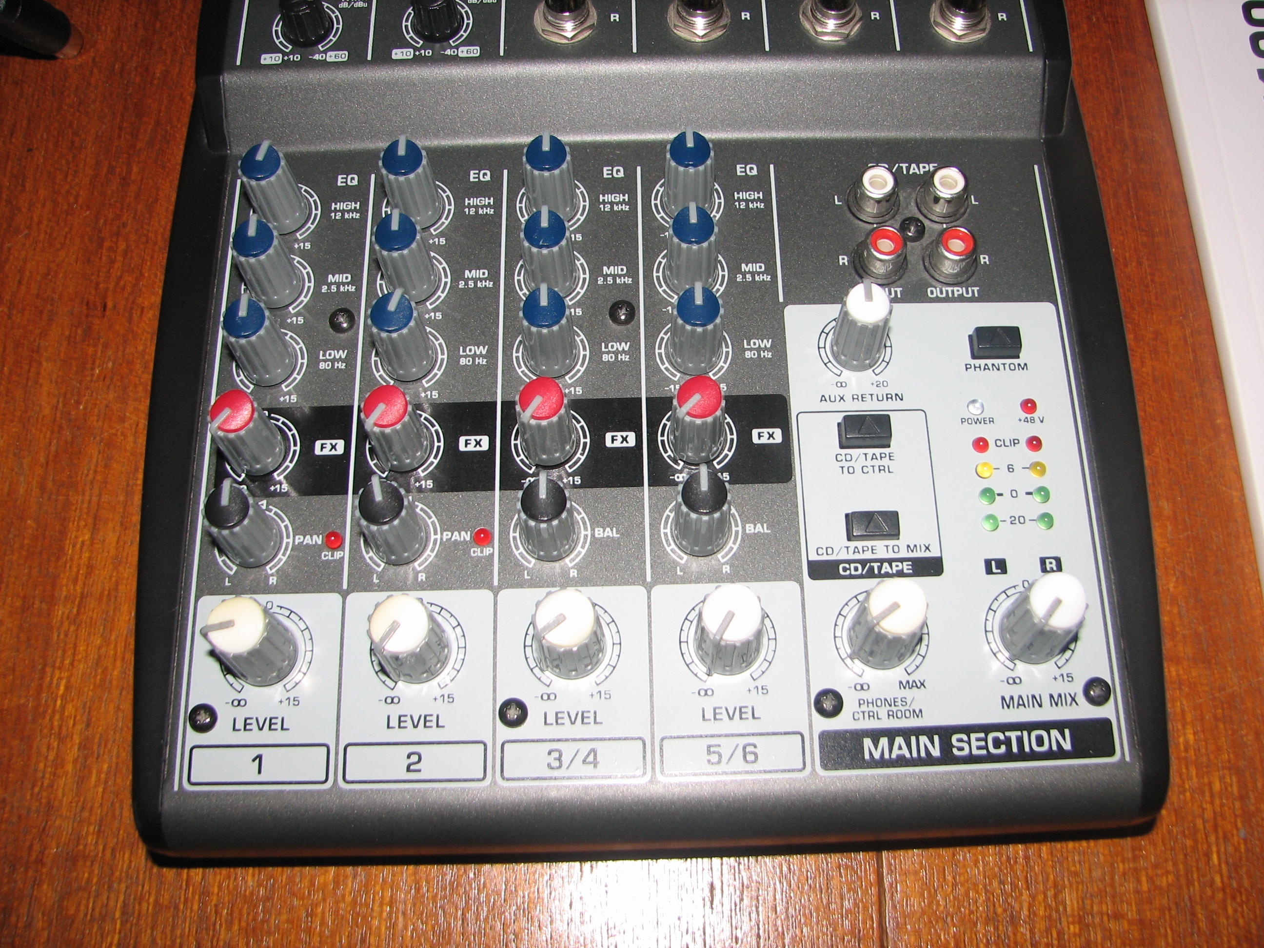 Behringer Xenyx 802