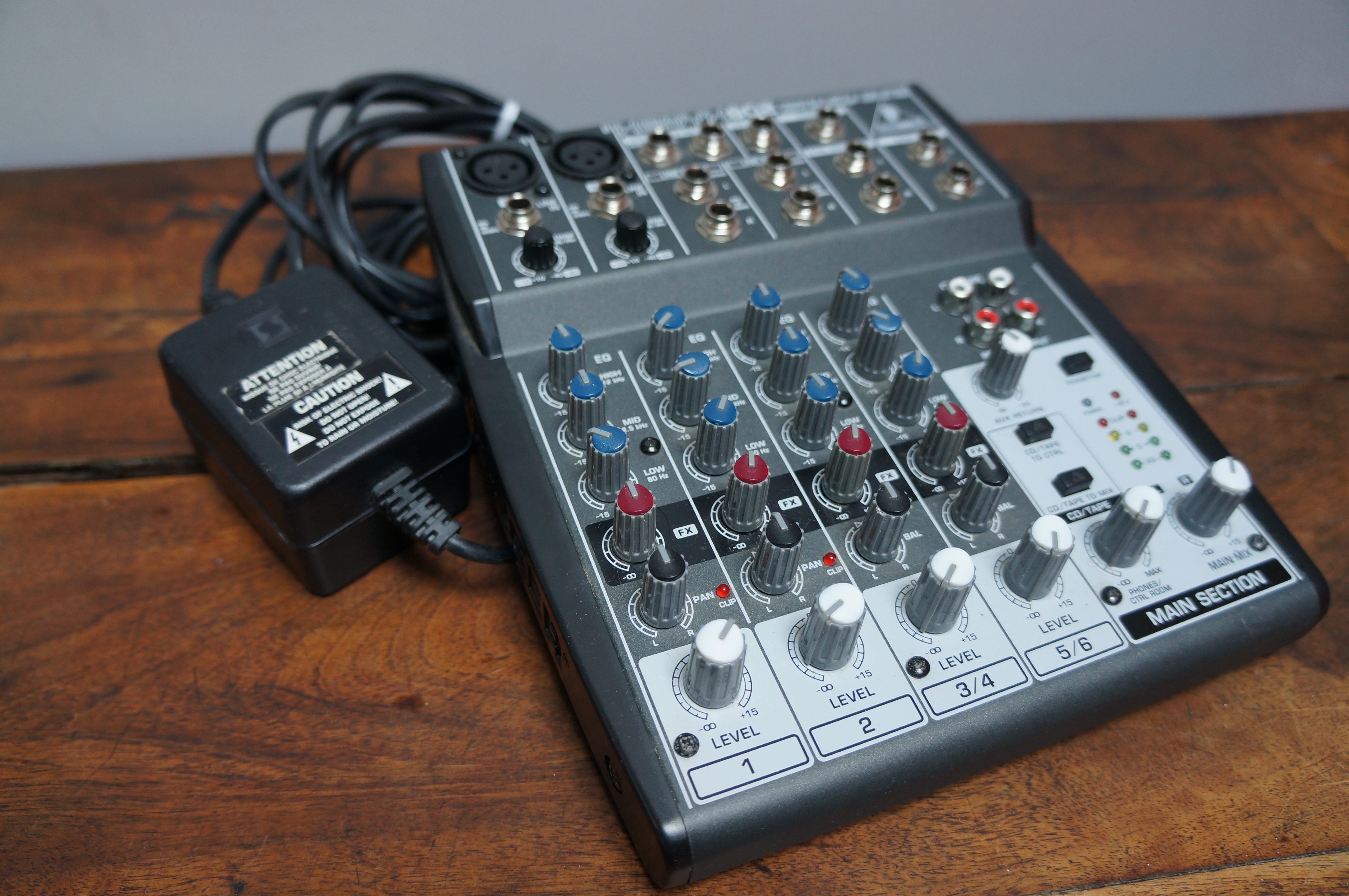 Behringer xenyx 802 схема подключения