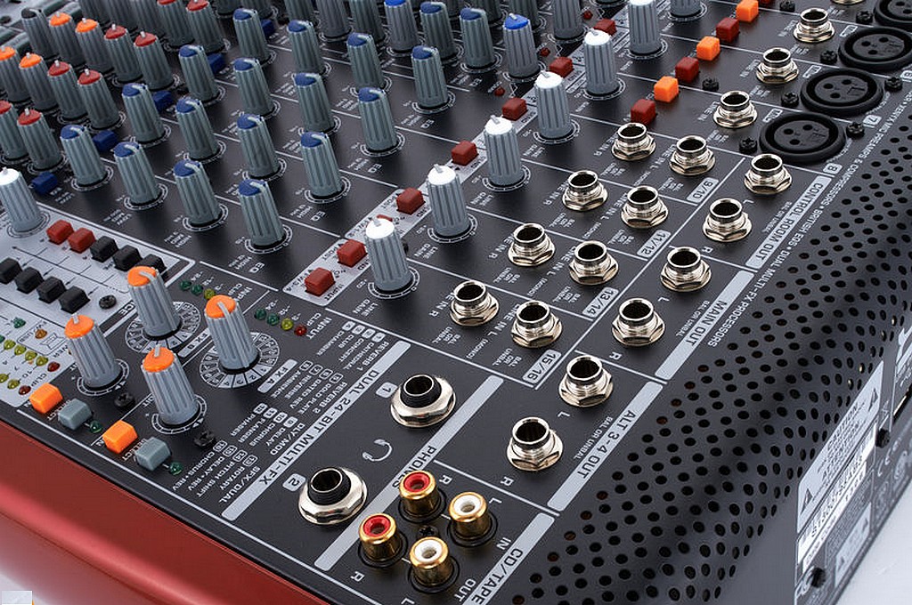 Behringer Xenyx UFX1604 image (657034) Audiofanzine