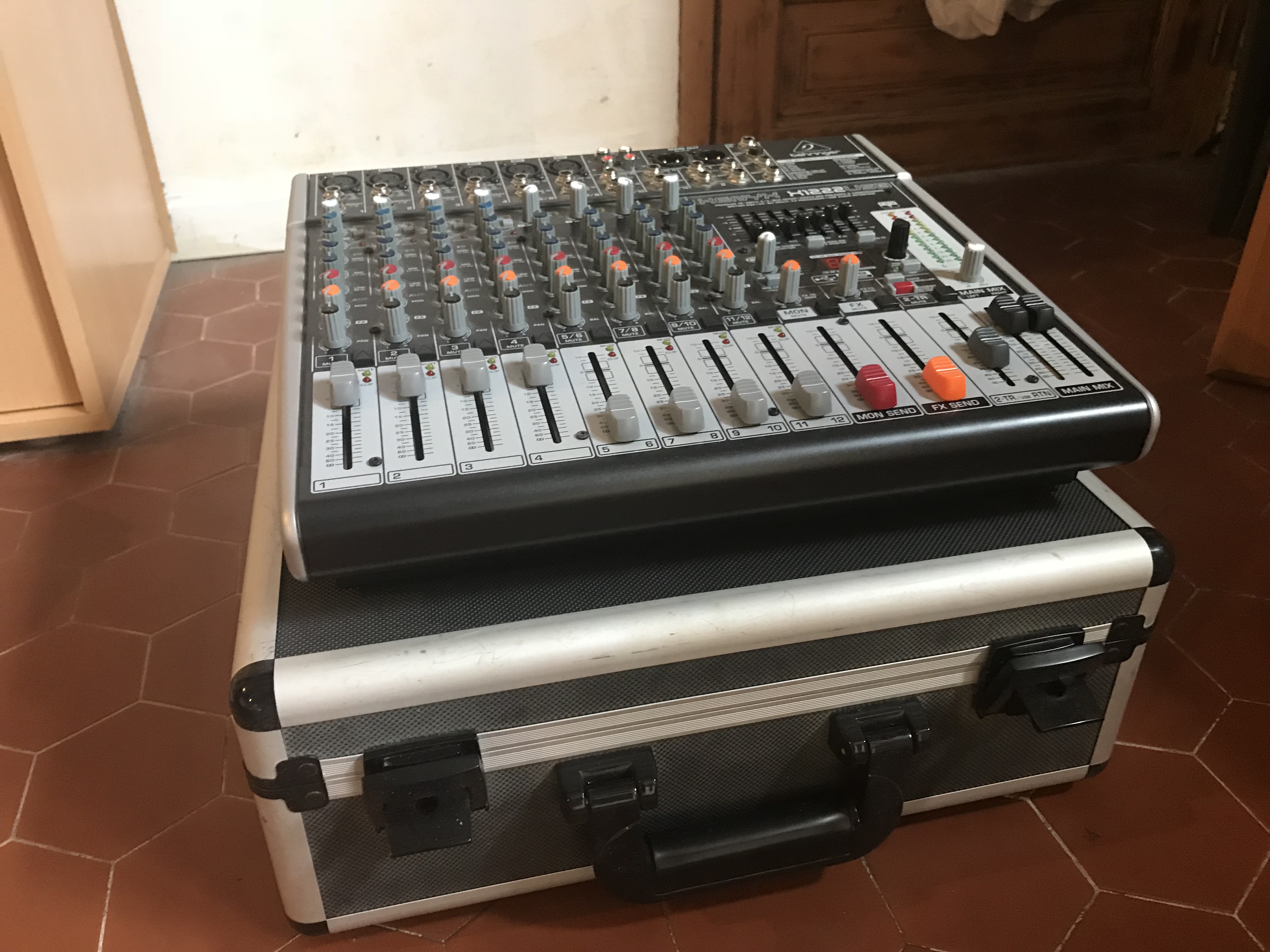 XENYX X1222USB Behringer Xenyx X1222USB Audiofanzine