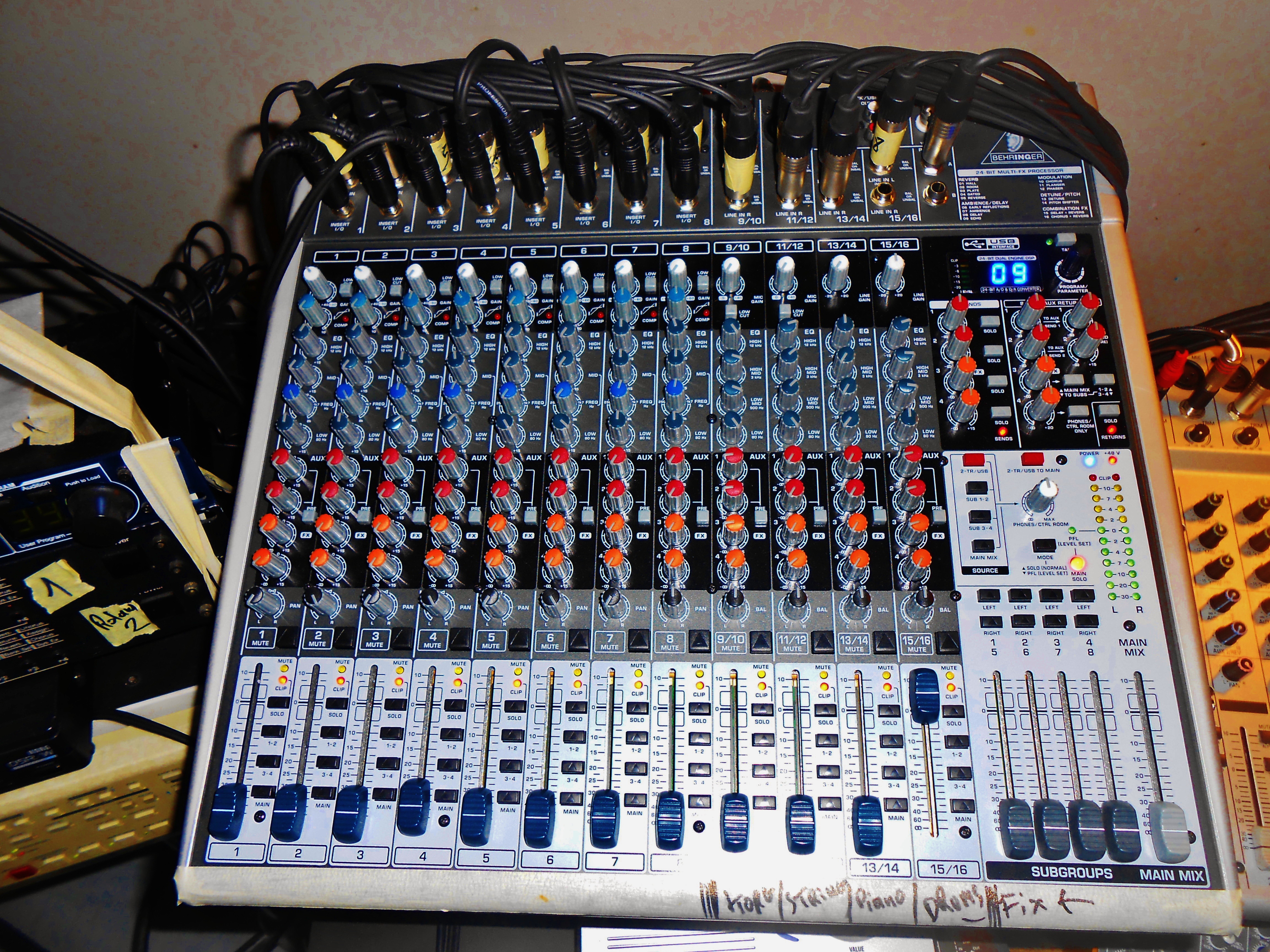 table de mixage xenyx x2442usb