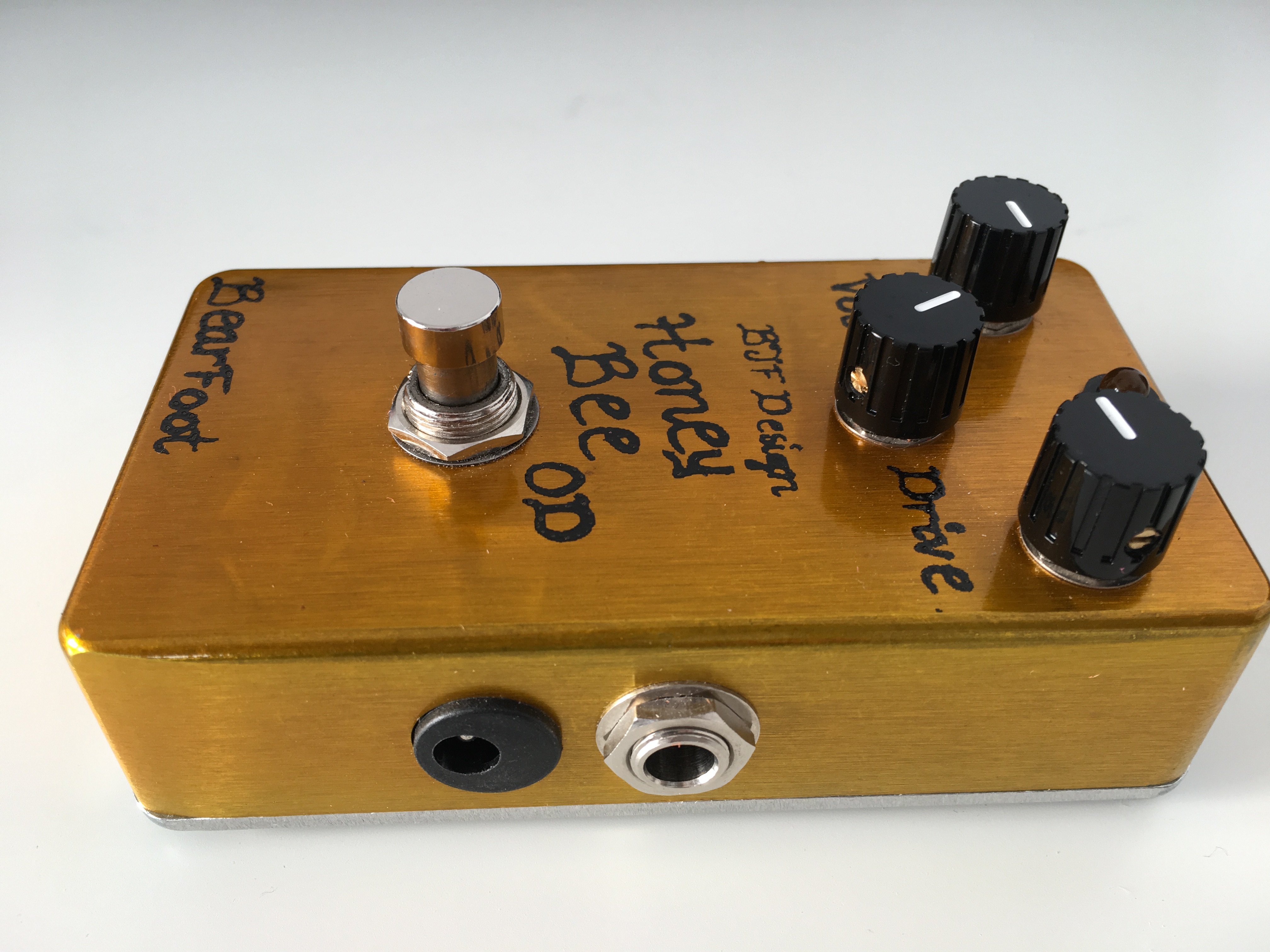 HONEY BEE OVERDRIVE - BJFe / BearFoot Honey Bee Overdrive - Audiofanzine