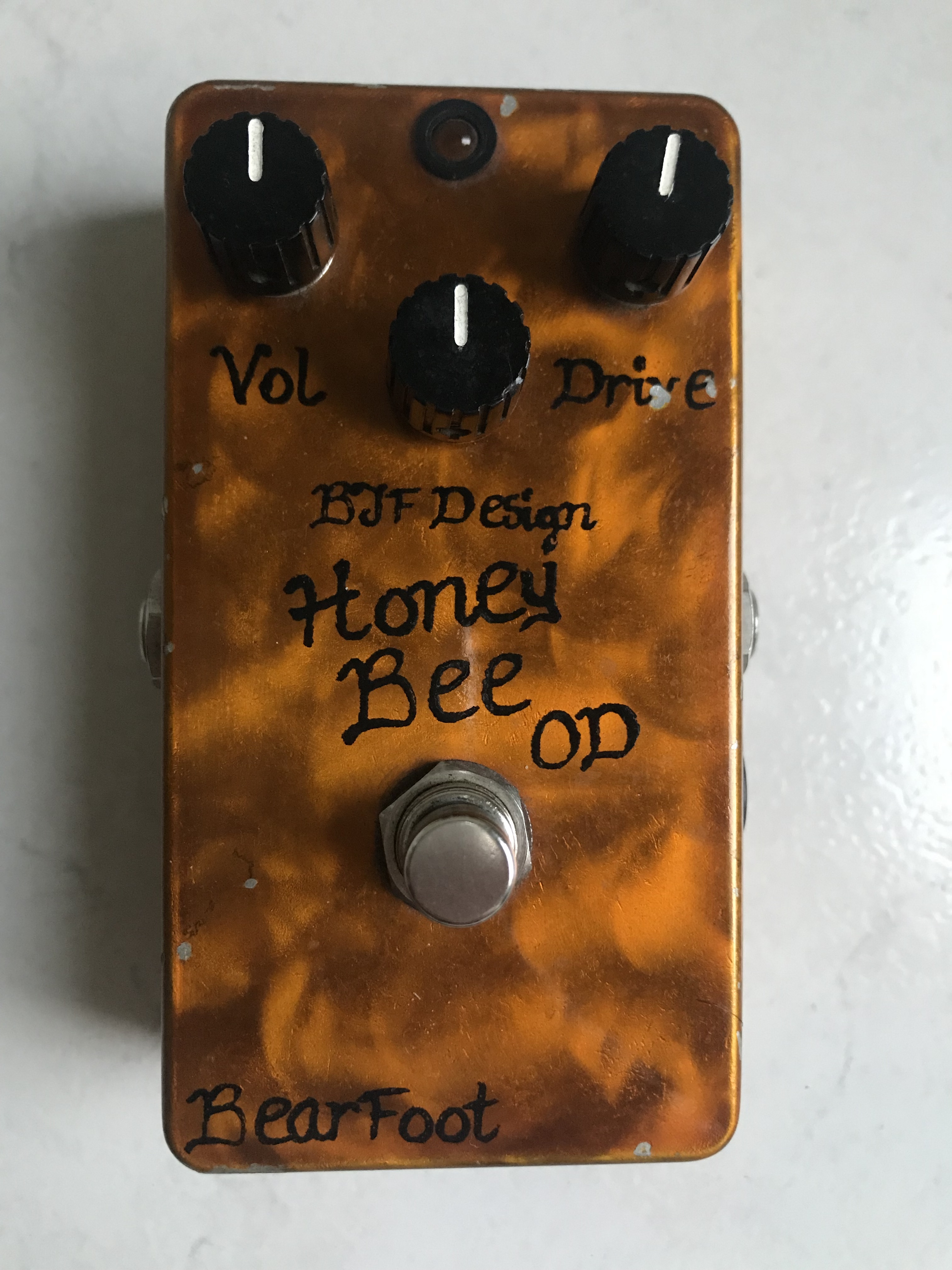 Honey Bee Overdrive BJFe / BearFoot Honey Bee Overdrive Audiofanzine
