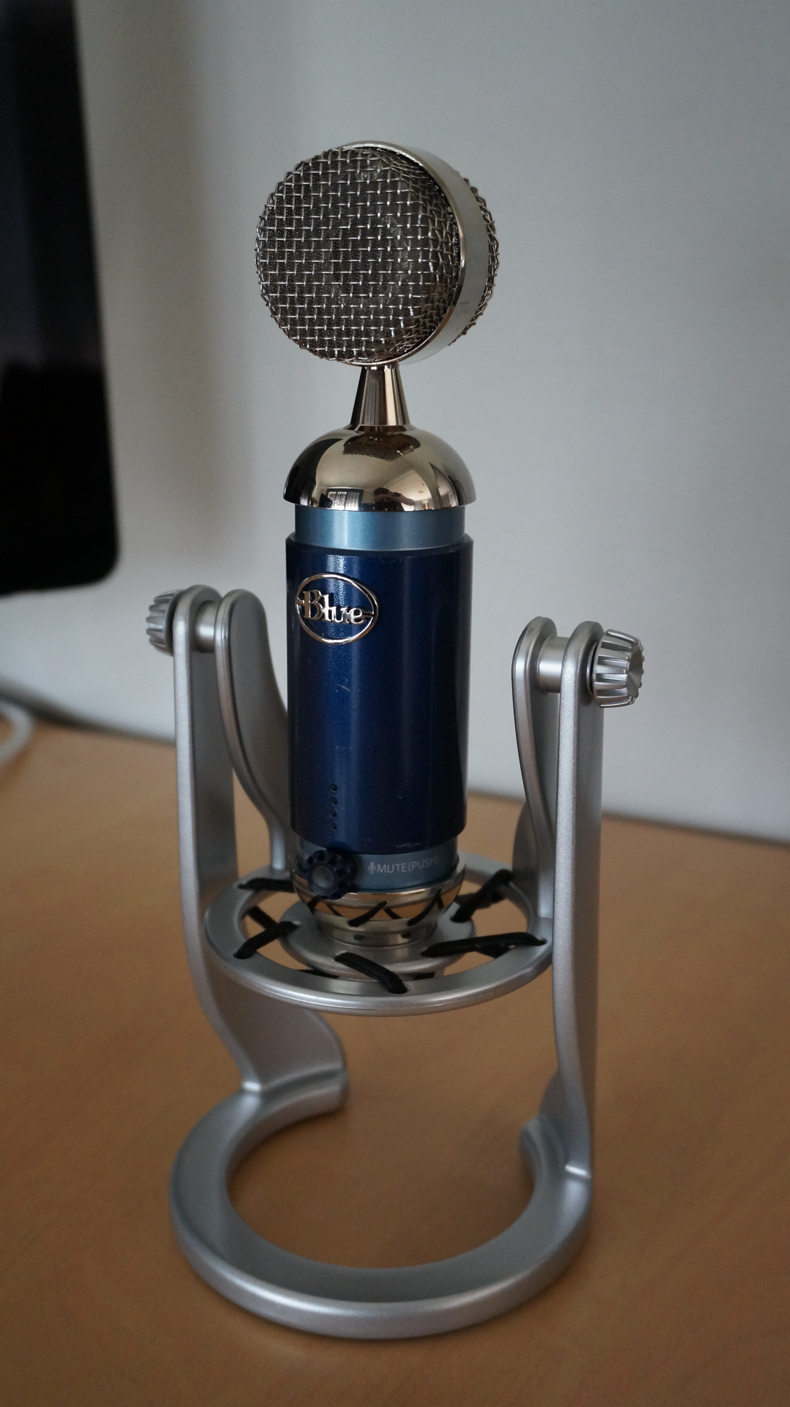 Blue Microphones Spark Review : The Mic that Sparks Interest - Audiofanzine