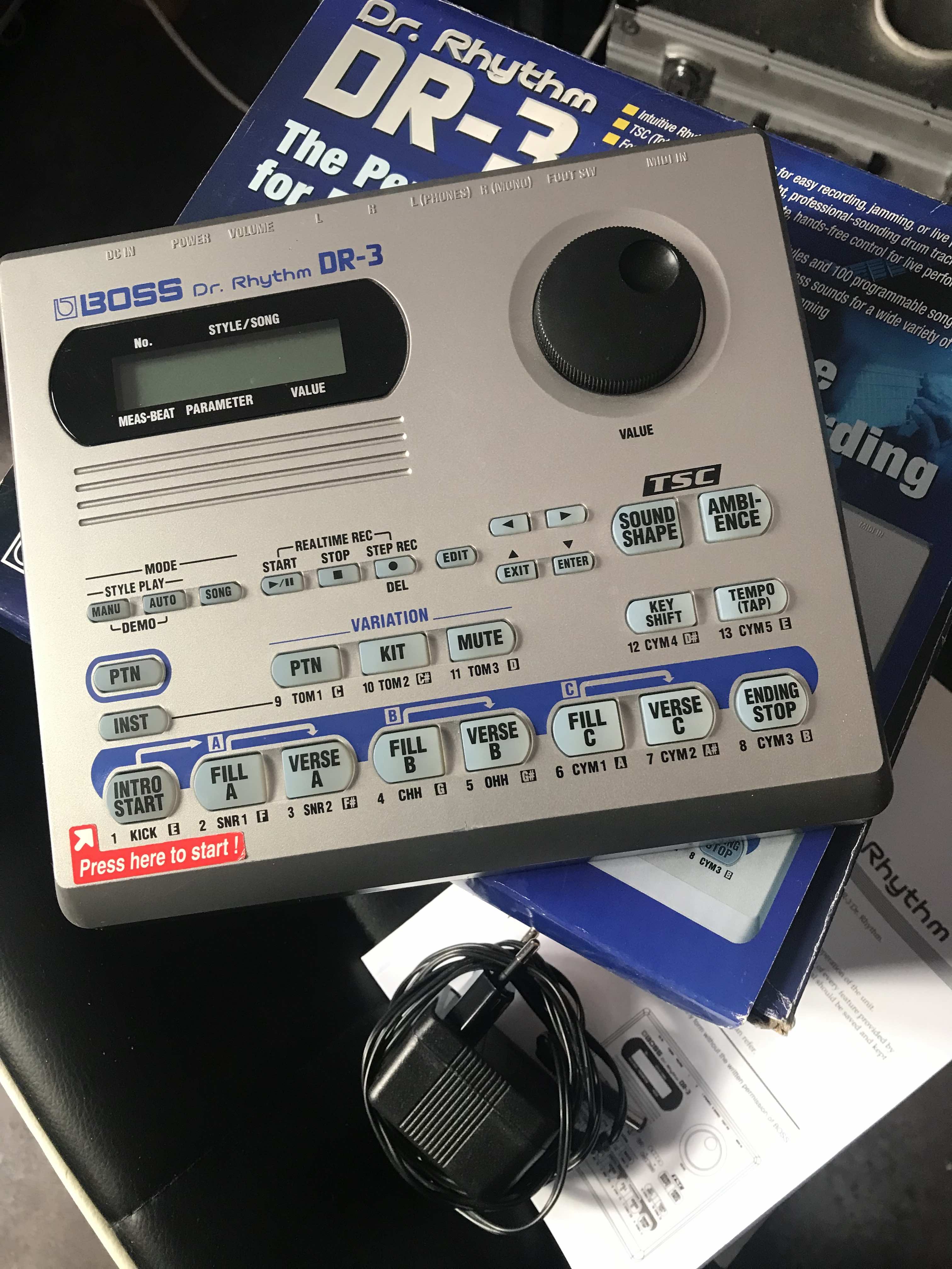 Vends Boîte à rythme Boss DR3 (Centre) Audiofanzine
