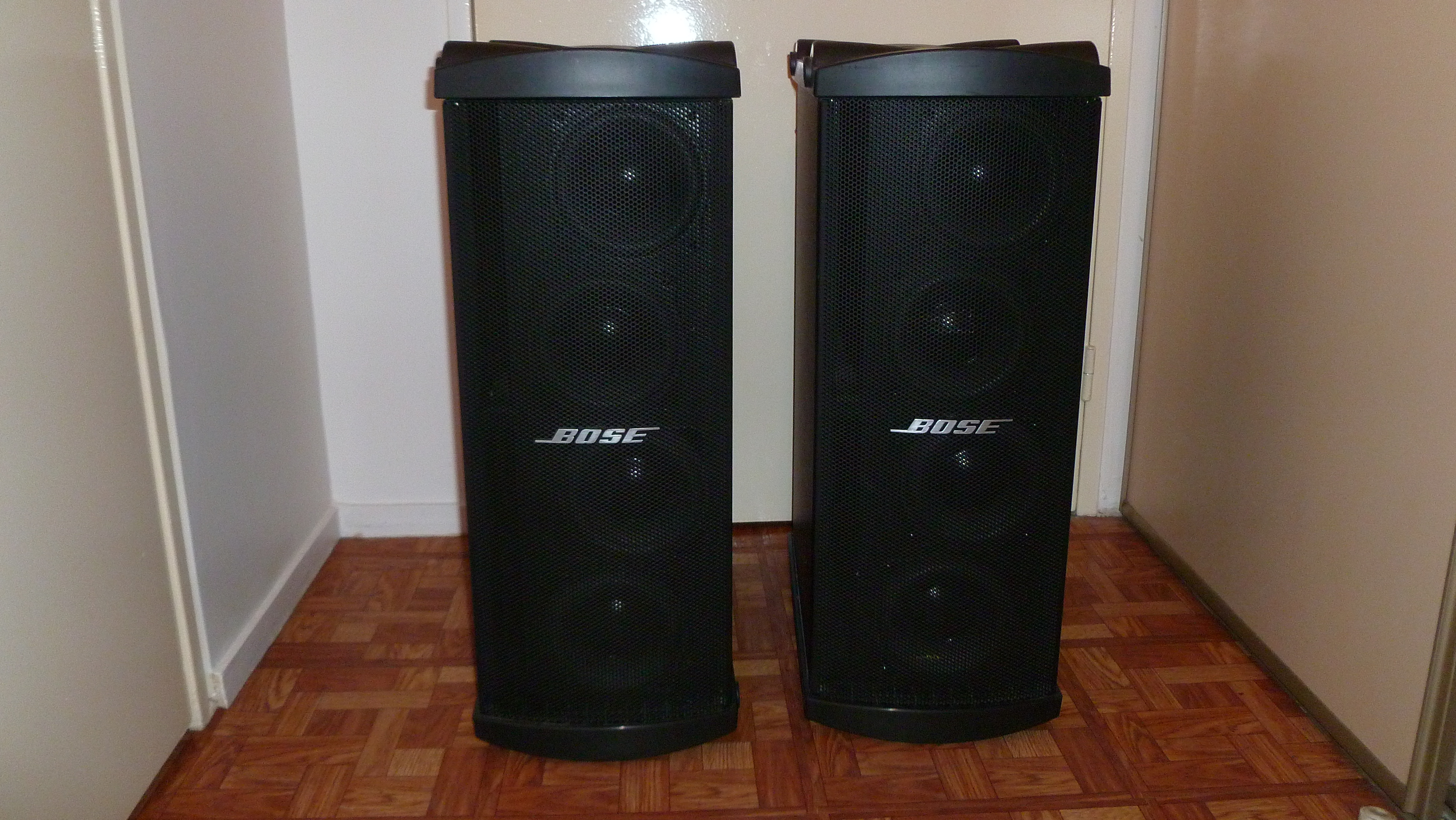 Bose MB4 Panaray Modular Bass Loudspeaker image (288547) Audiofanzine