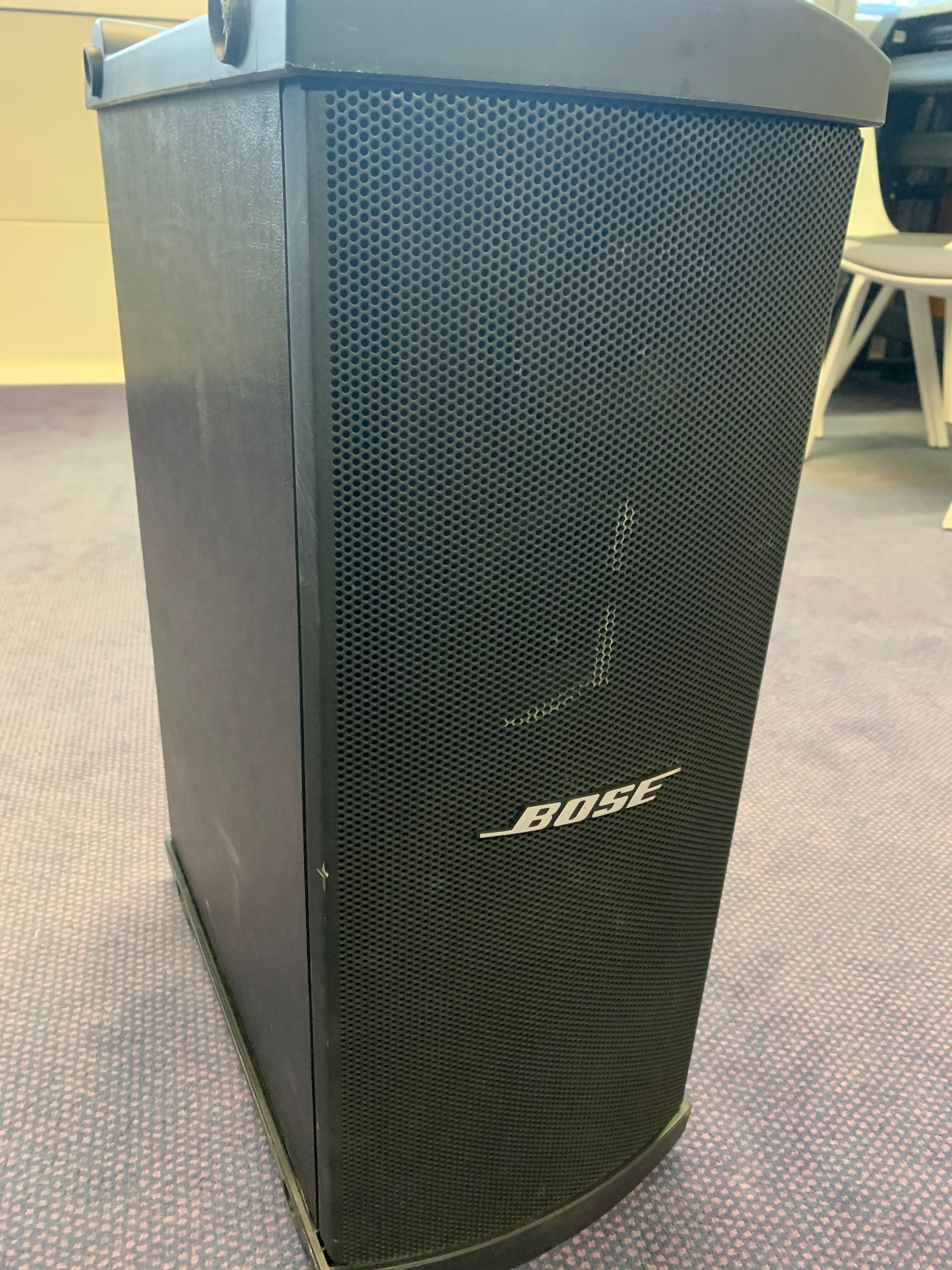 MB4 Panaray Modular Bass Loudspeaker Bose Audiofanzine