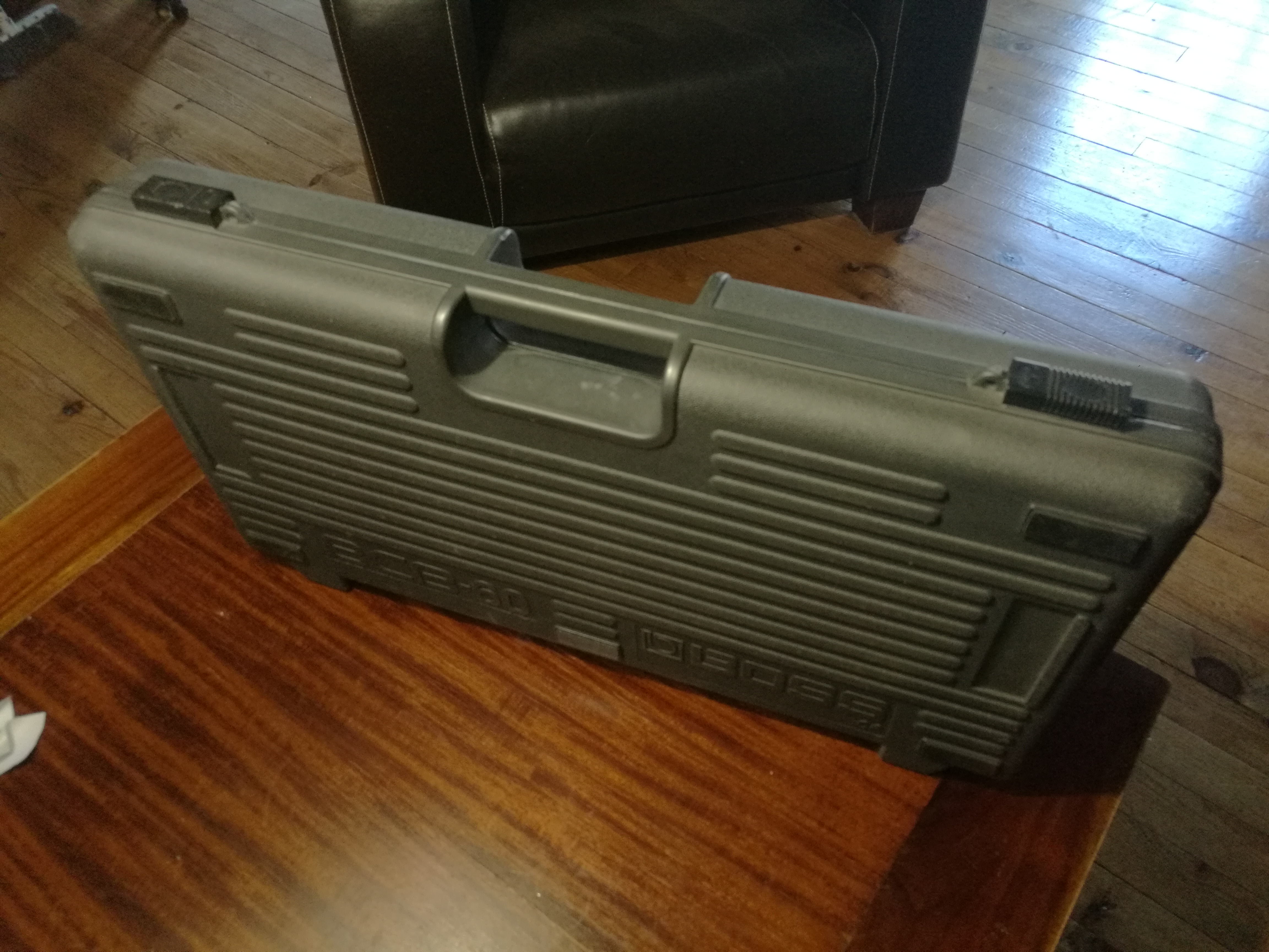 BCB60 PEDAL BOARD Boss BCB60 Pedal Board Audiofanzine