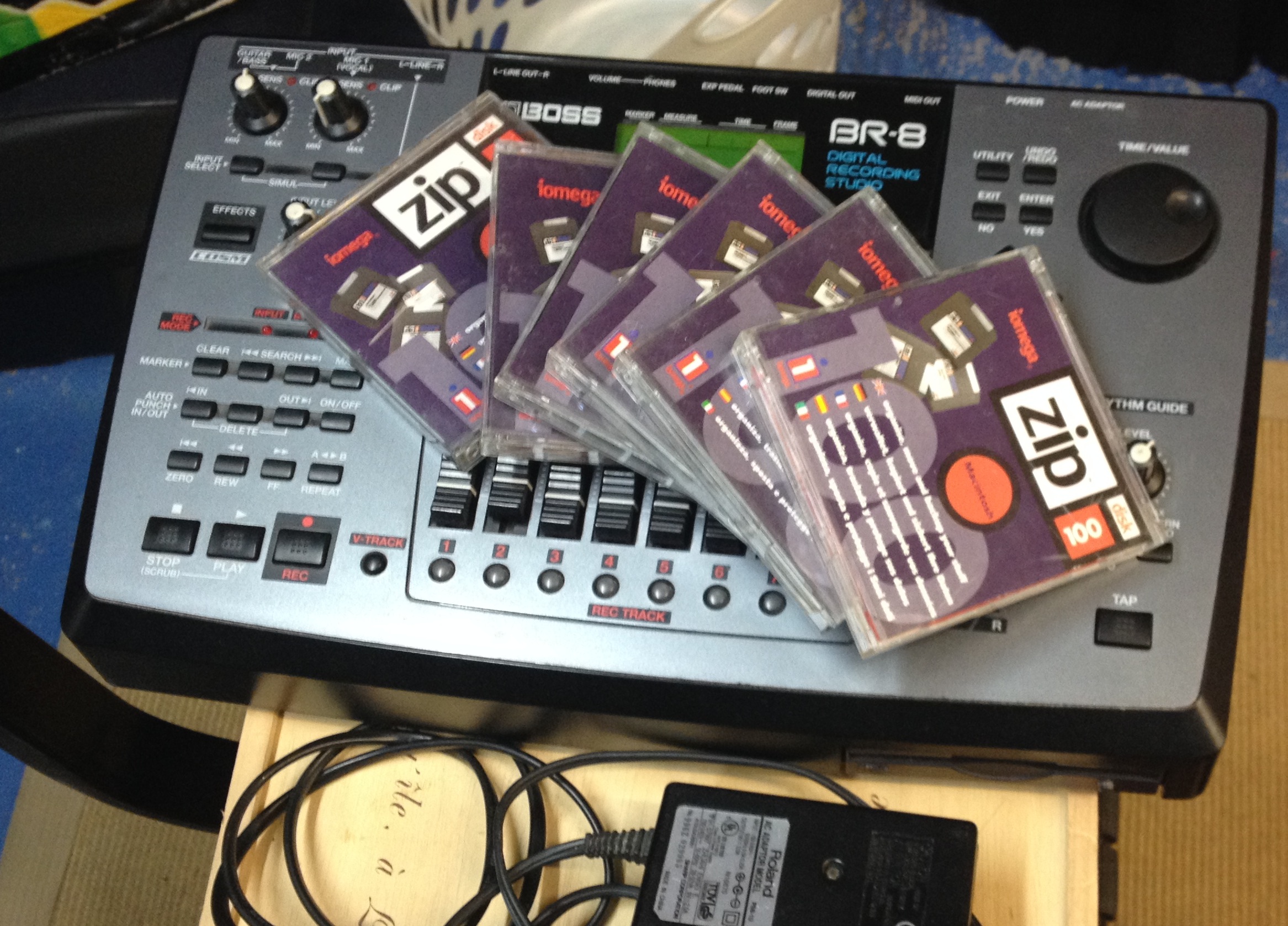 BR8 Digital Recording Studio Boss Audiofanzine