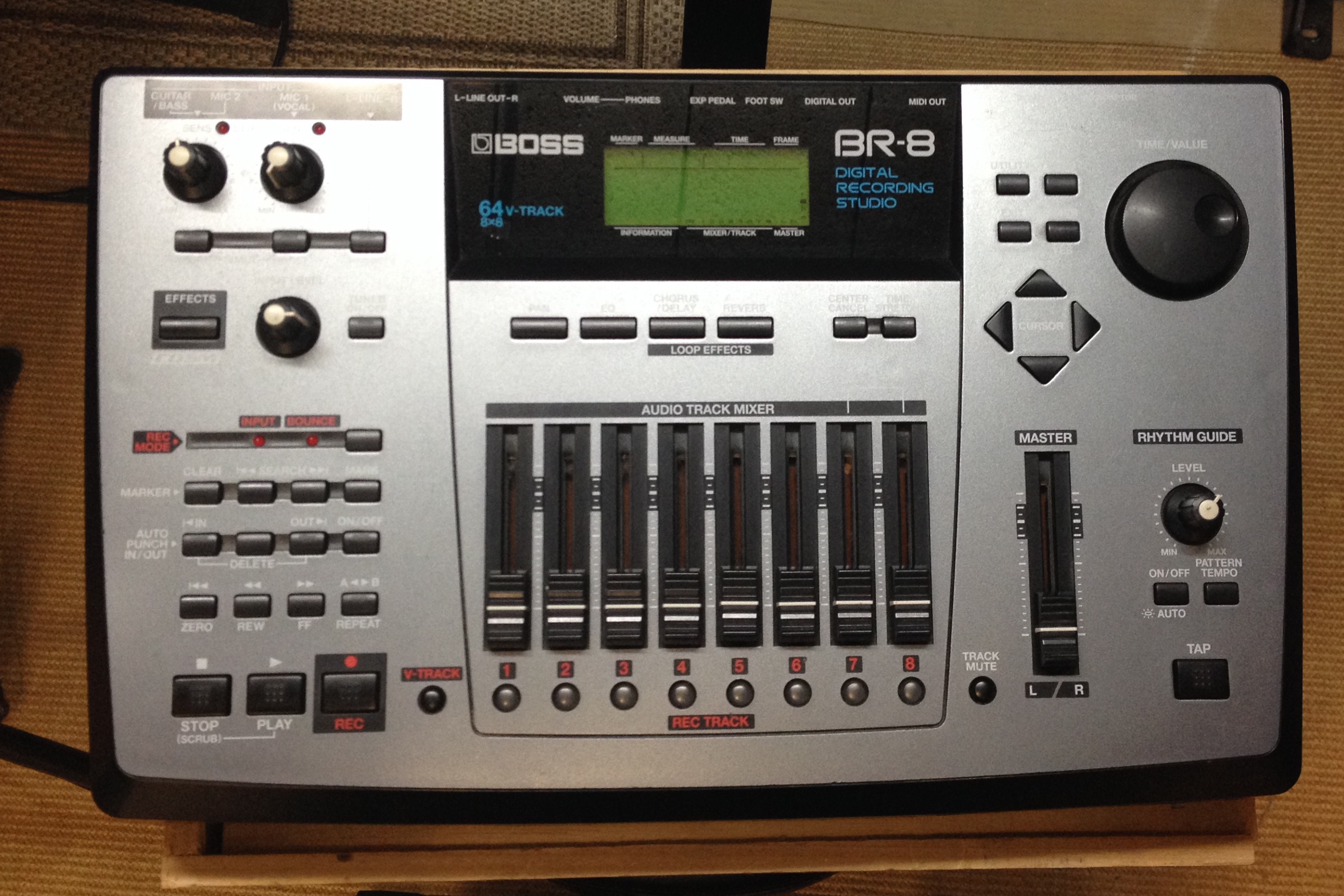 BR-8 Digital Recording Studio Boss - Audiofanzine