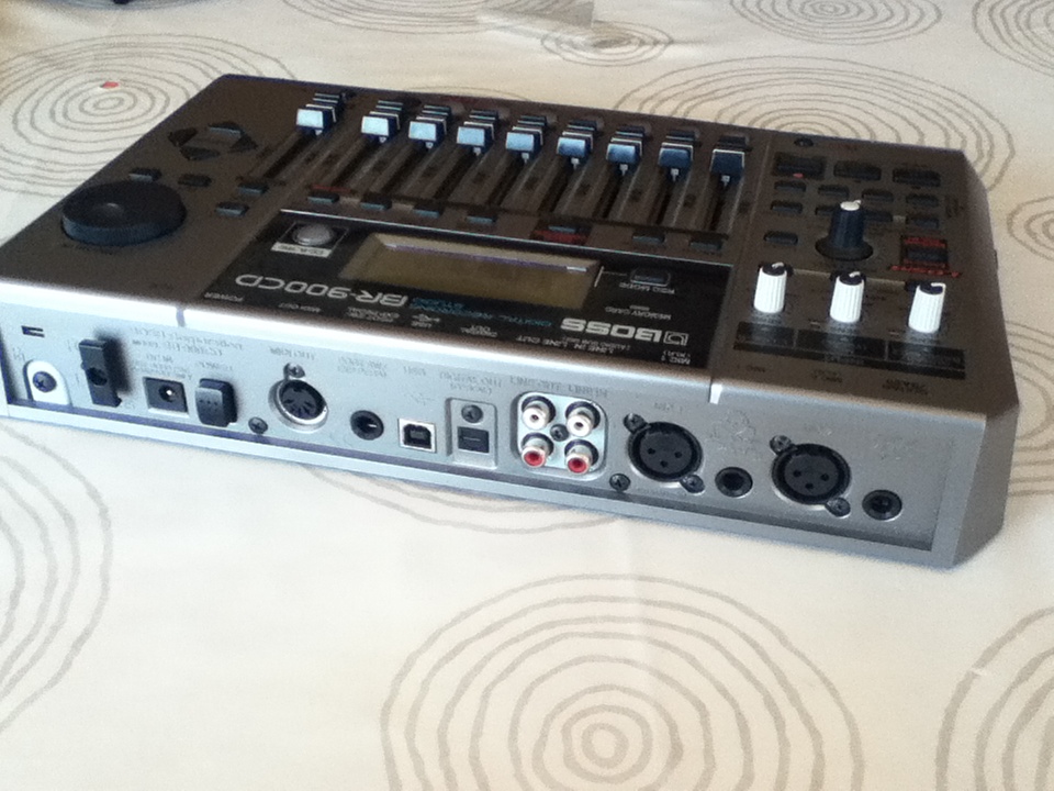 Boss BR900CD Digital Recording Studio image (361738) Audiofanzine